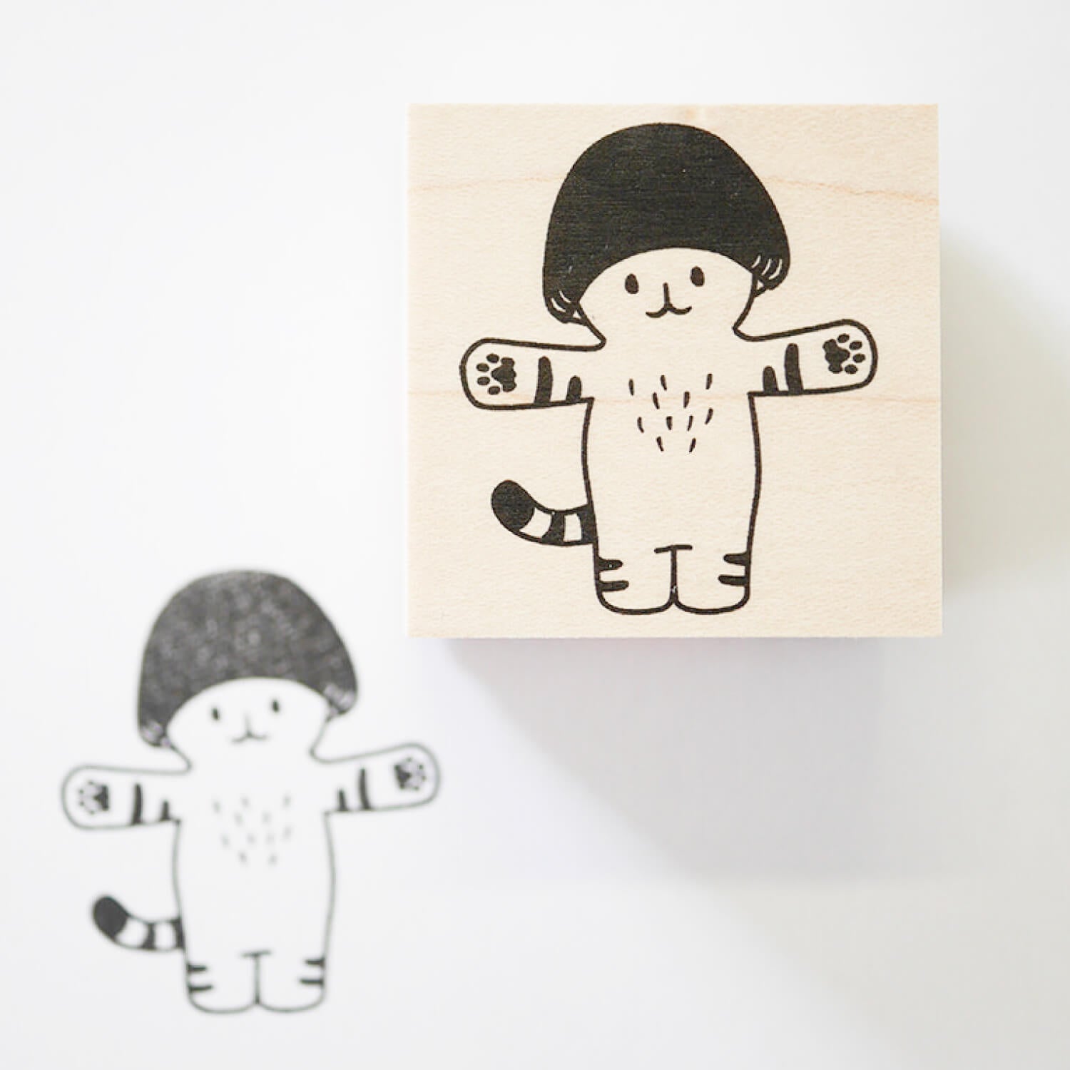 4 legs Rubber Stamp - Mushroom Cat Hug