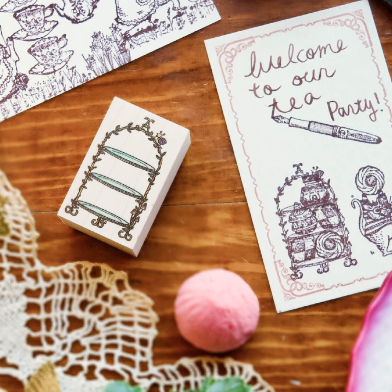 Akamegane Lady C Cake Stand Stamp