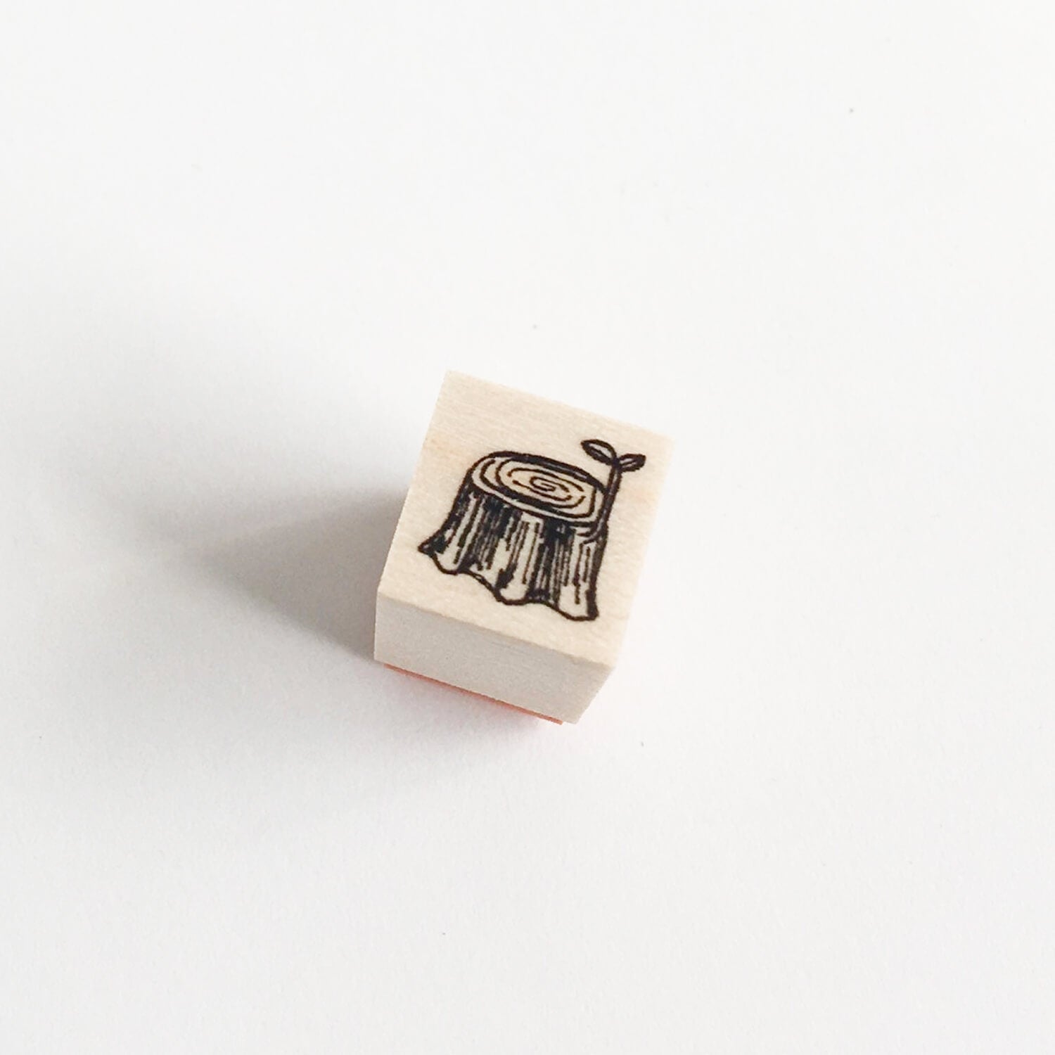 Akamegane Mini Stamp - Wood Stump
