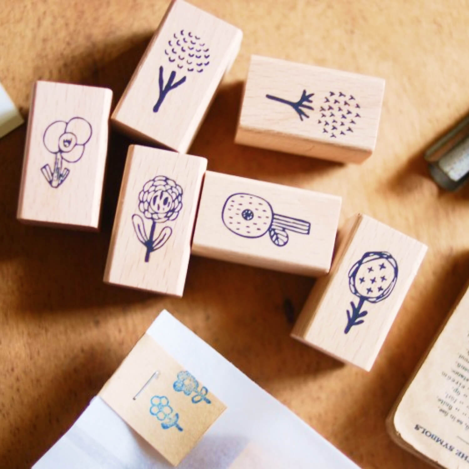 EVAKAKU Stamp Set – Flowers in Bloom (6 pcs)