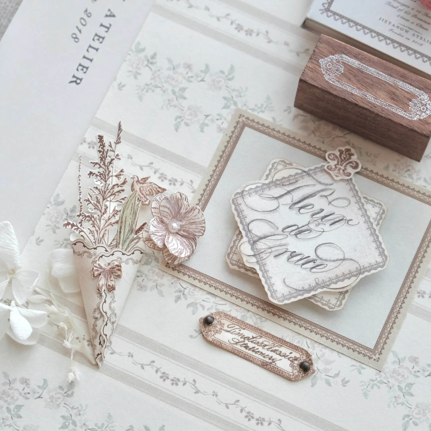 Jieyanow Atelier Fleur de Grace Quill Notes