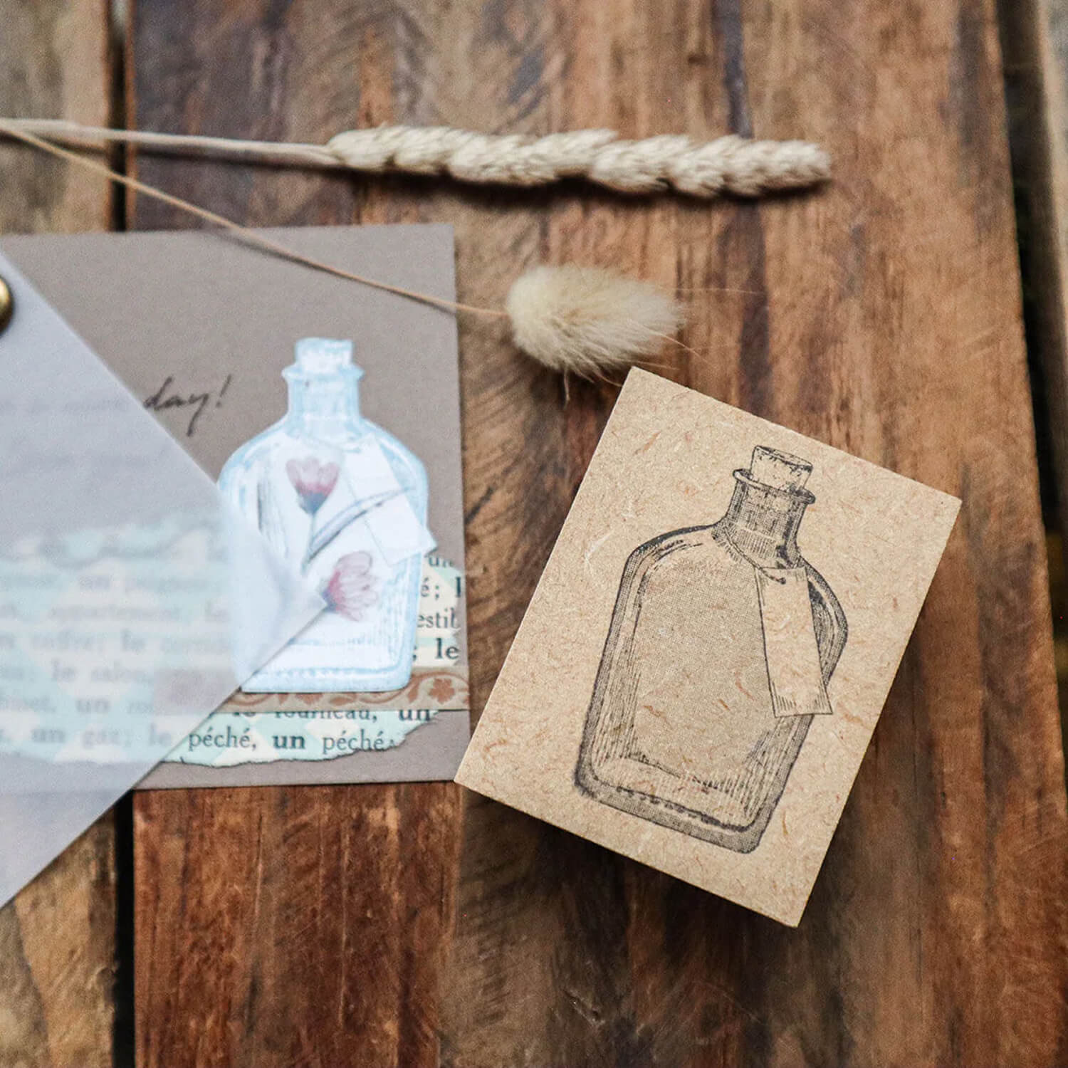 Keibunsha Tone Stamp – Glass Bottle with Tag