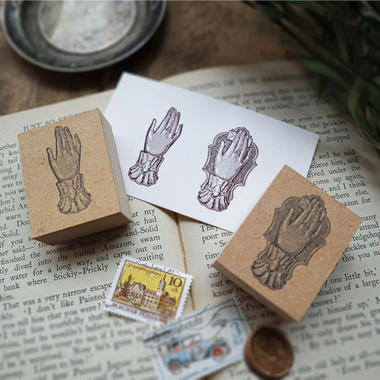 Keibunsha Tone Stamp – Vintage Hands