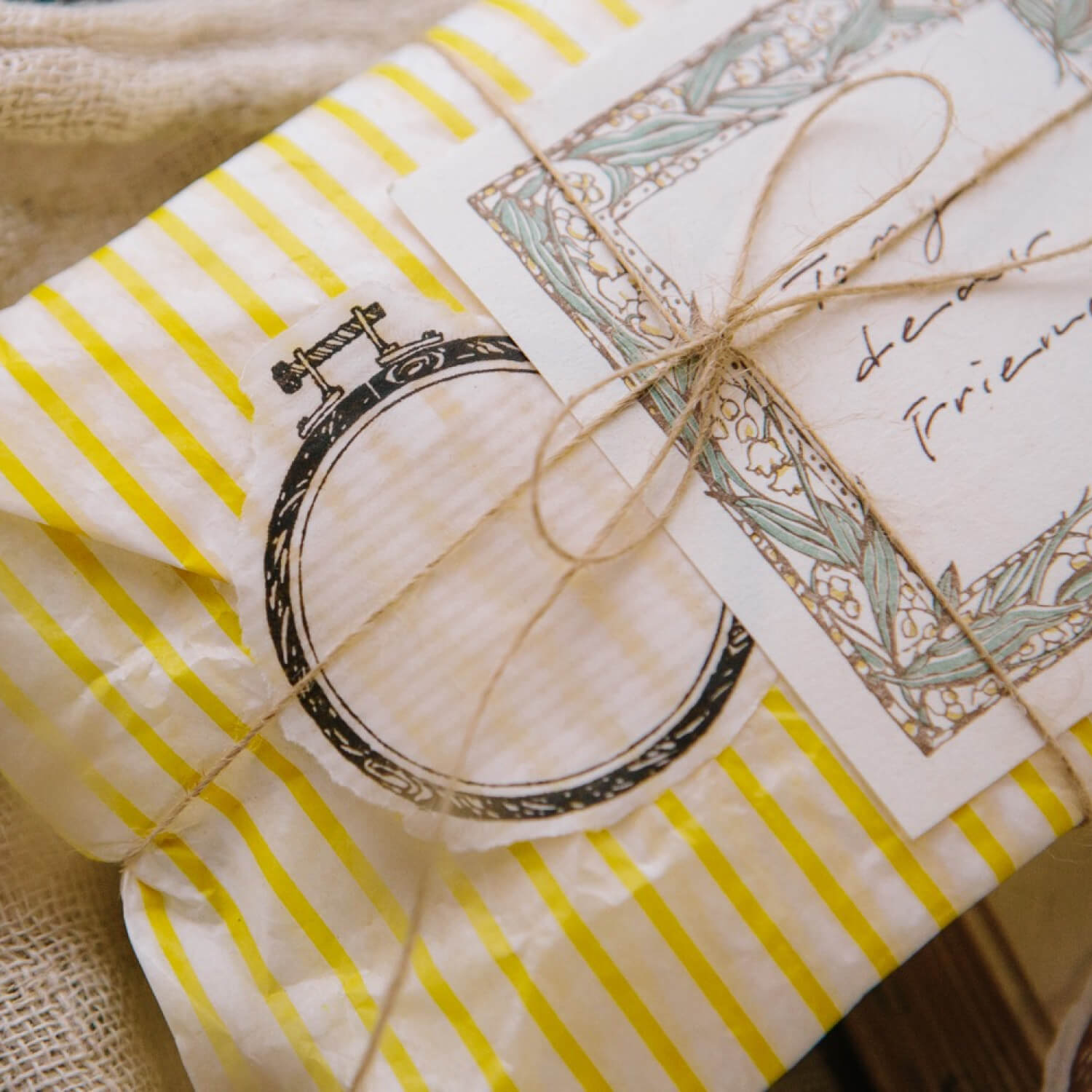OURS Circle Embroidery Hoop Rubber Stamp