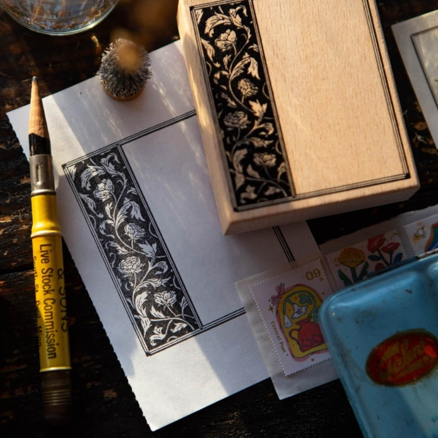 OURS Flower Frame A Rubber Stamp