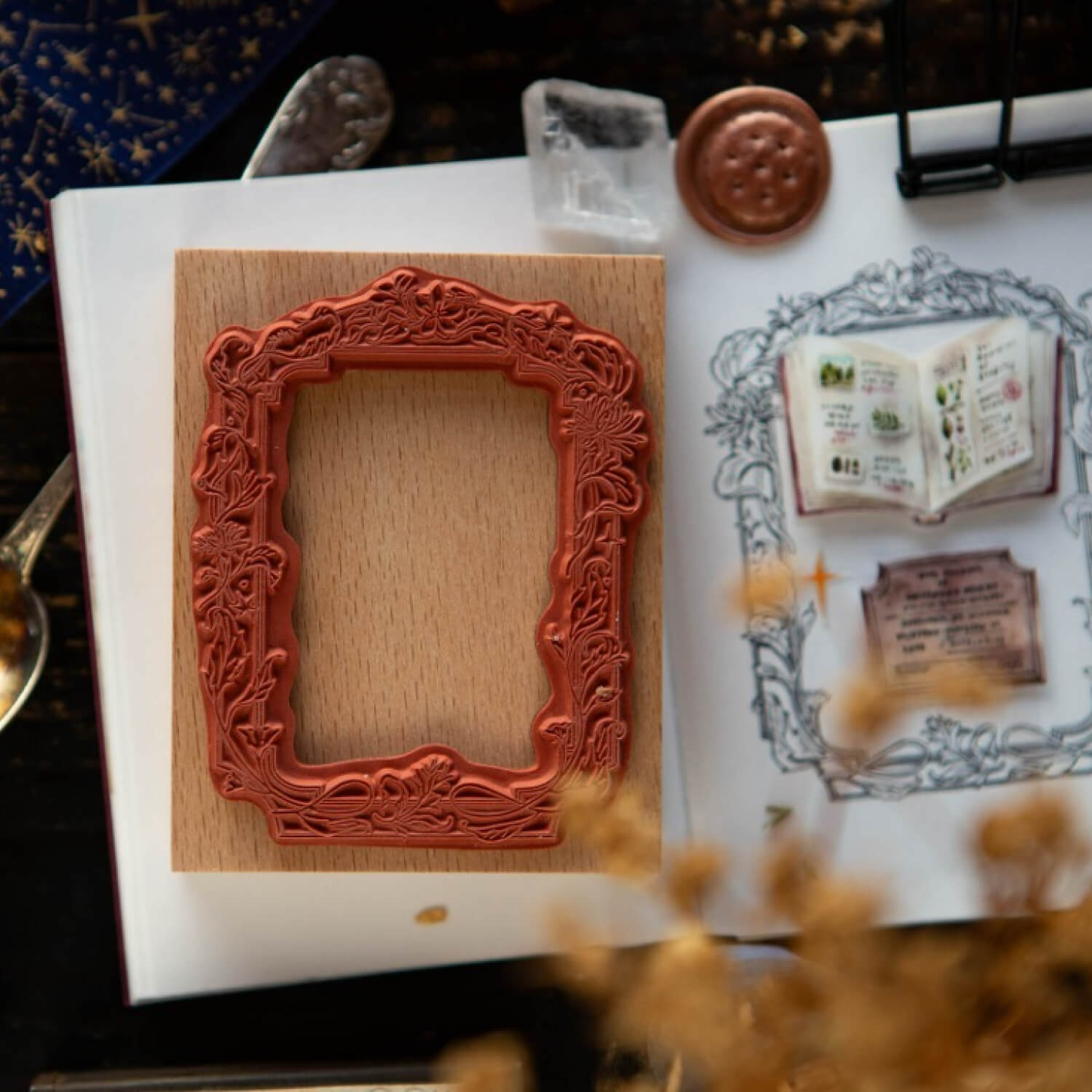 OURS Flower Frame B Rubber Stamp