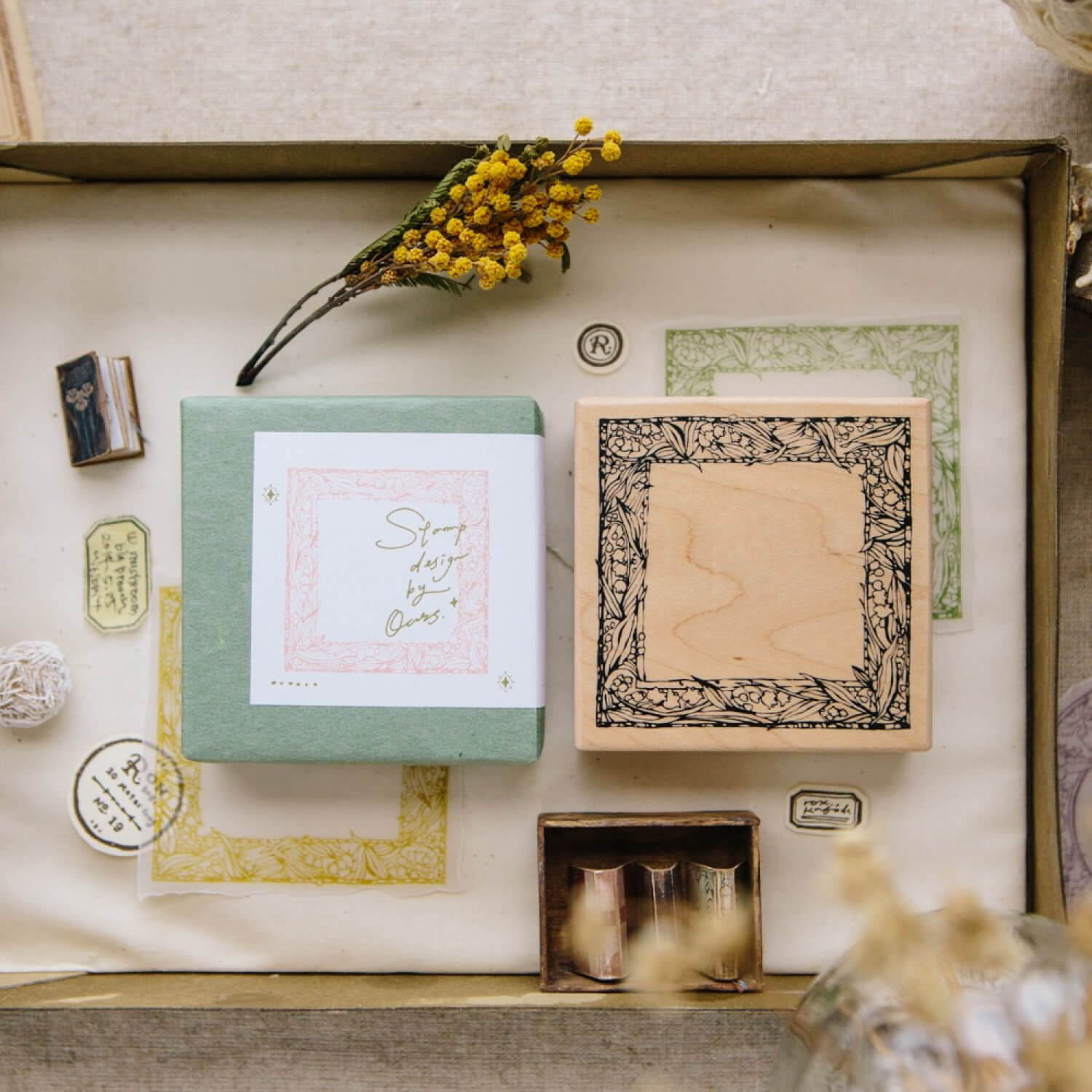 OURS Muguet Frame Rubber Stamp