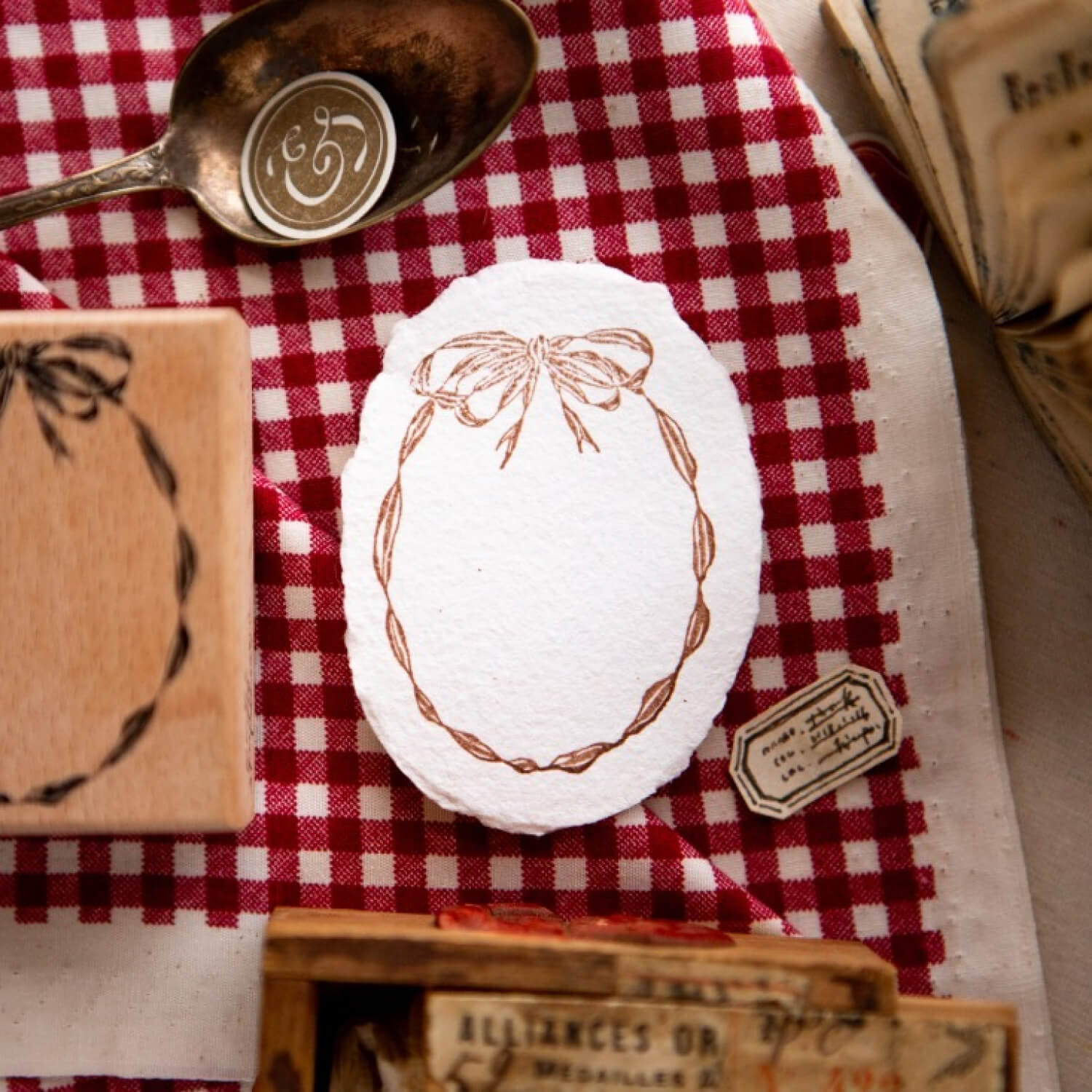 OURS Oval Ribbon Frame Rubber Stamp