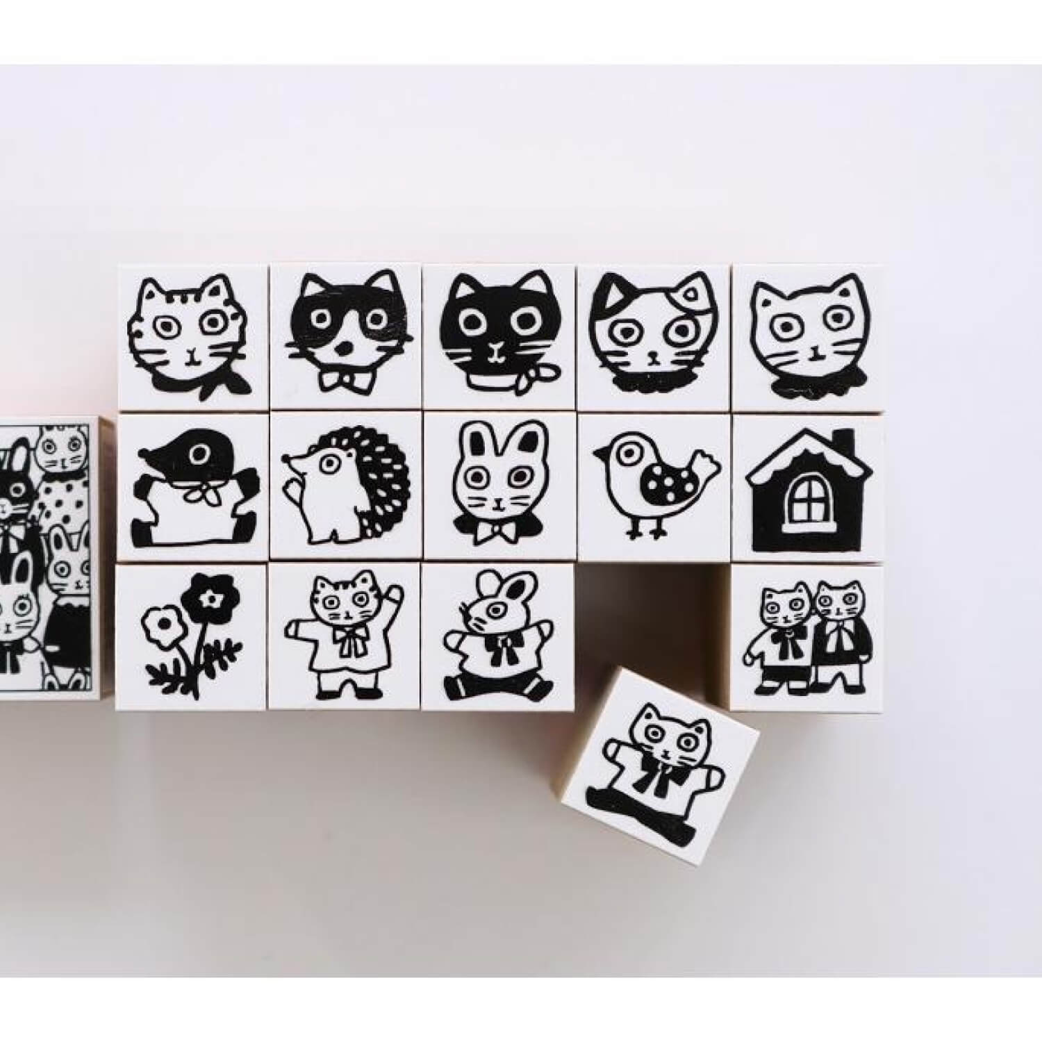 Sanby × Yumi Kitagishi Chibi Stamp – 13 Jump Rabbit