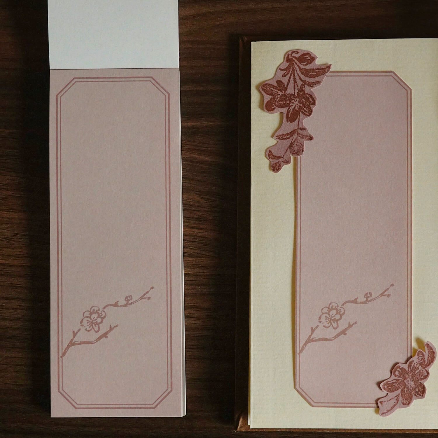 Square Studio Beijing Collection Memo Pad - Plum Blossom