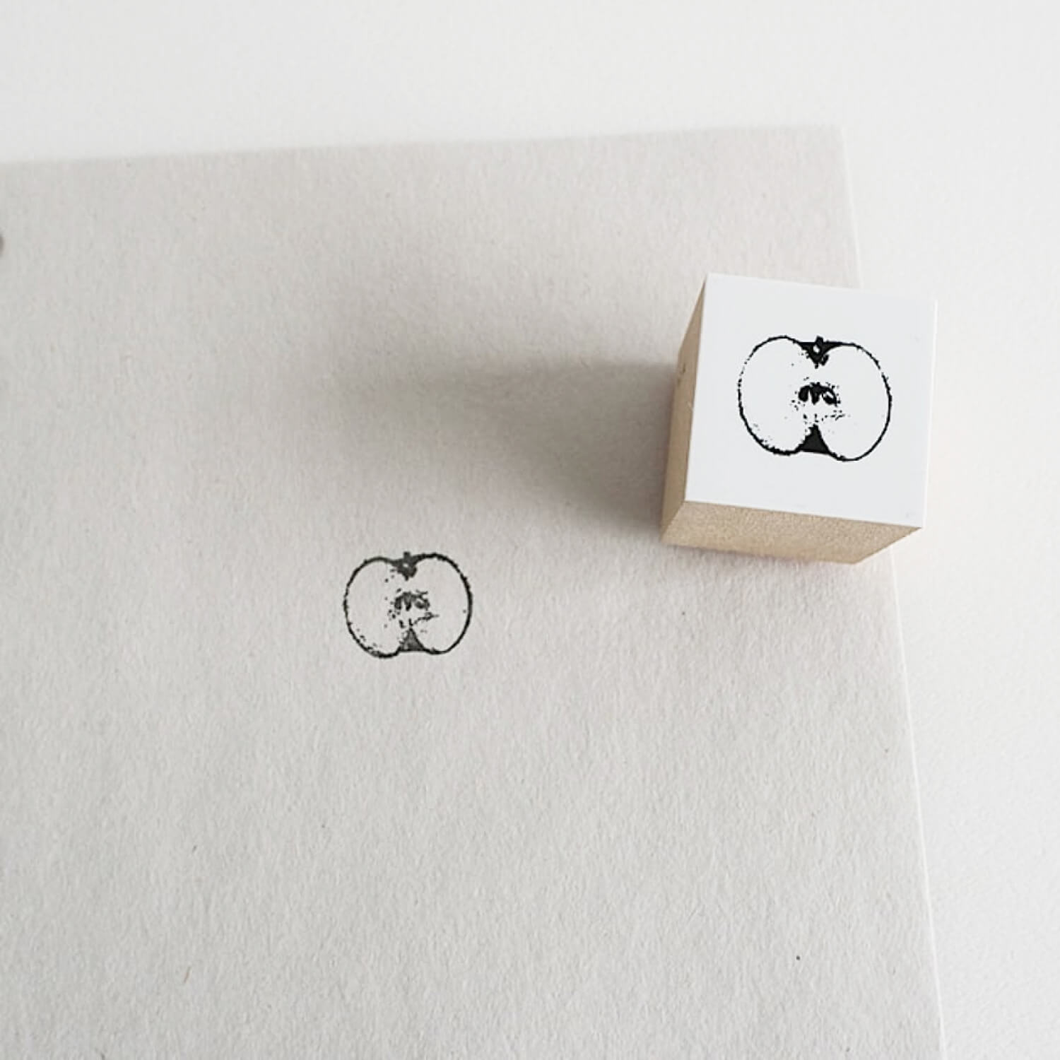 Yohaku Rubber Stamp – Ringo (S-105)