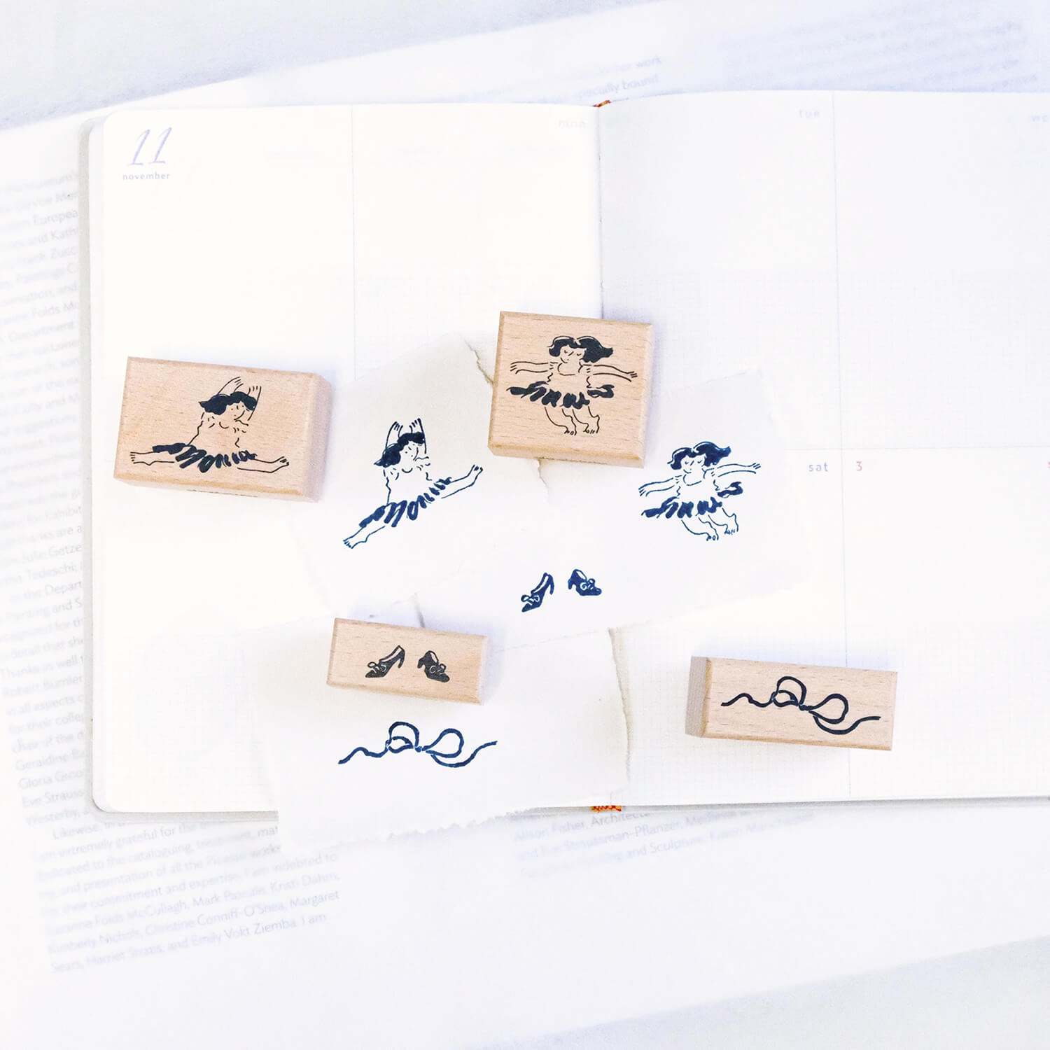 dodolulu Wooden Stamp Set – Fluttering