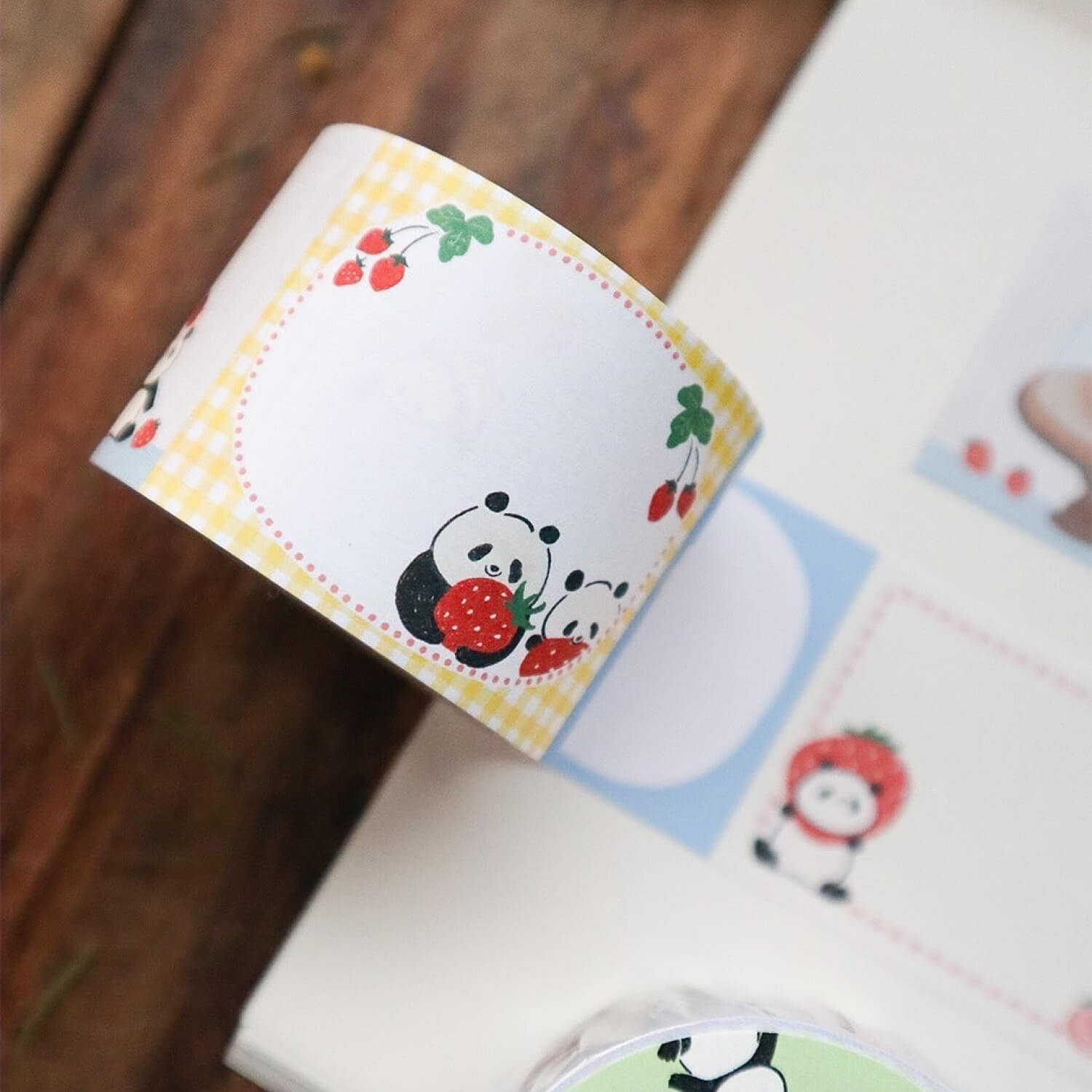 meriBUN Roll Sticky Notes – Panda & Strawberries