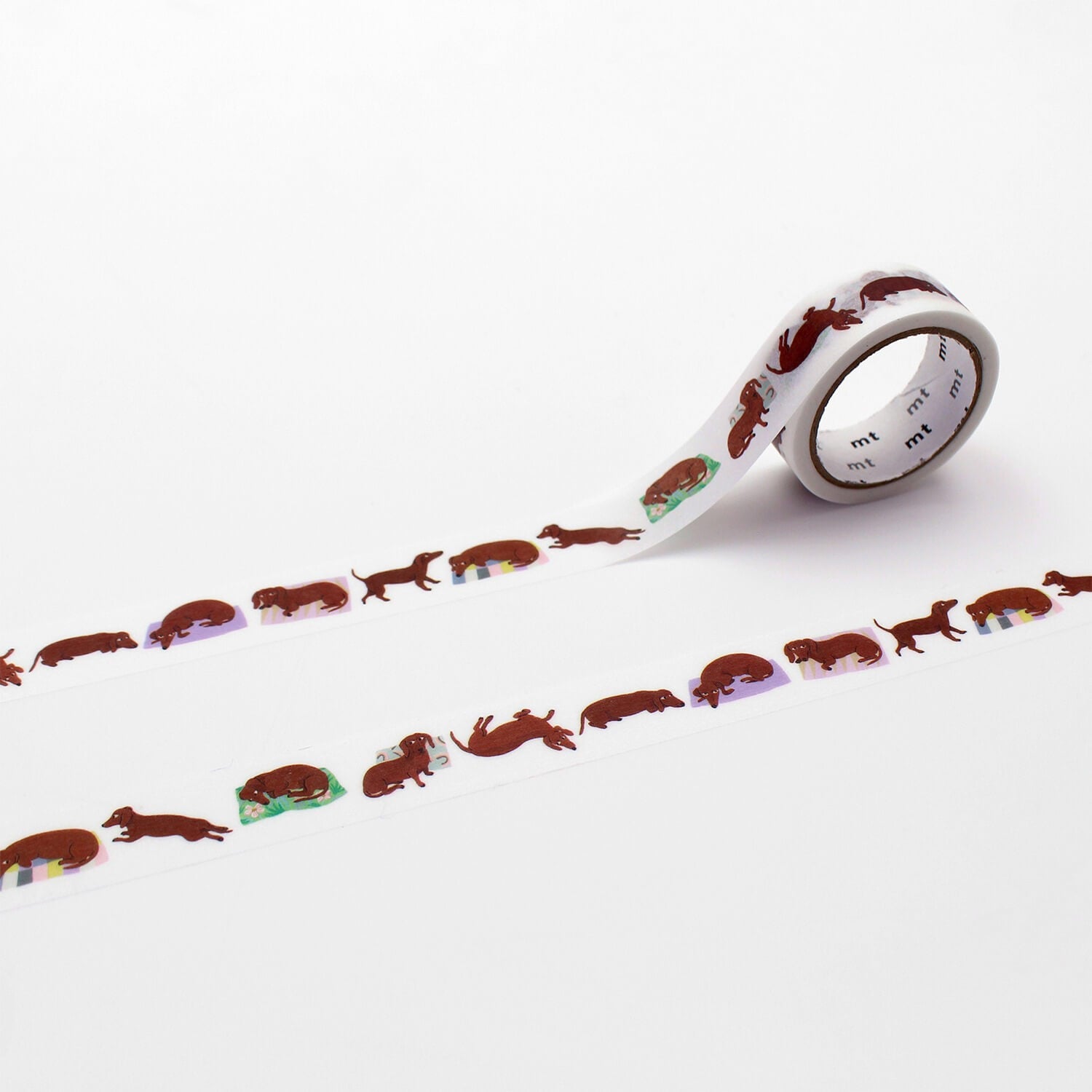 mt x Léa Maupetit - Sausage Dog
