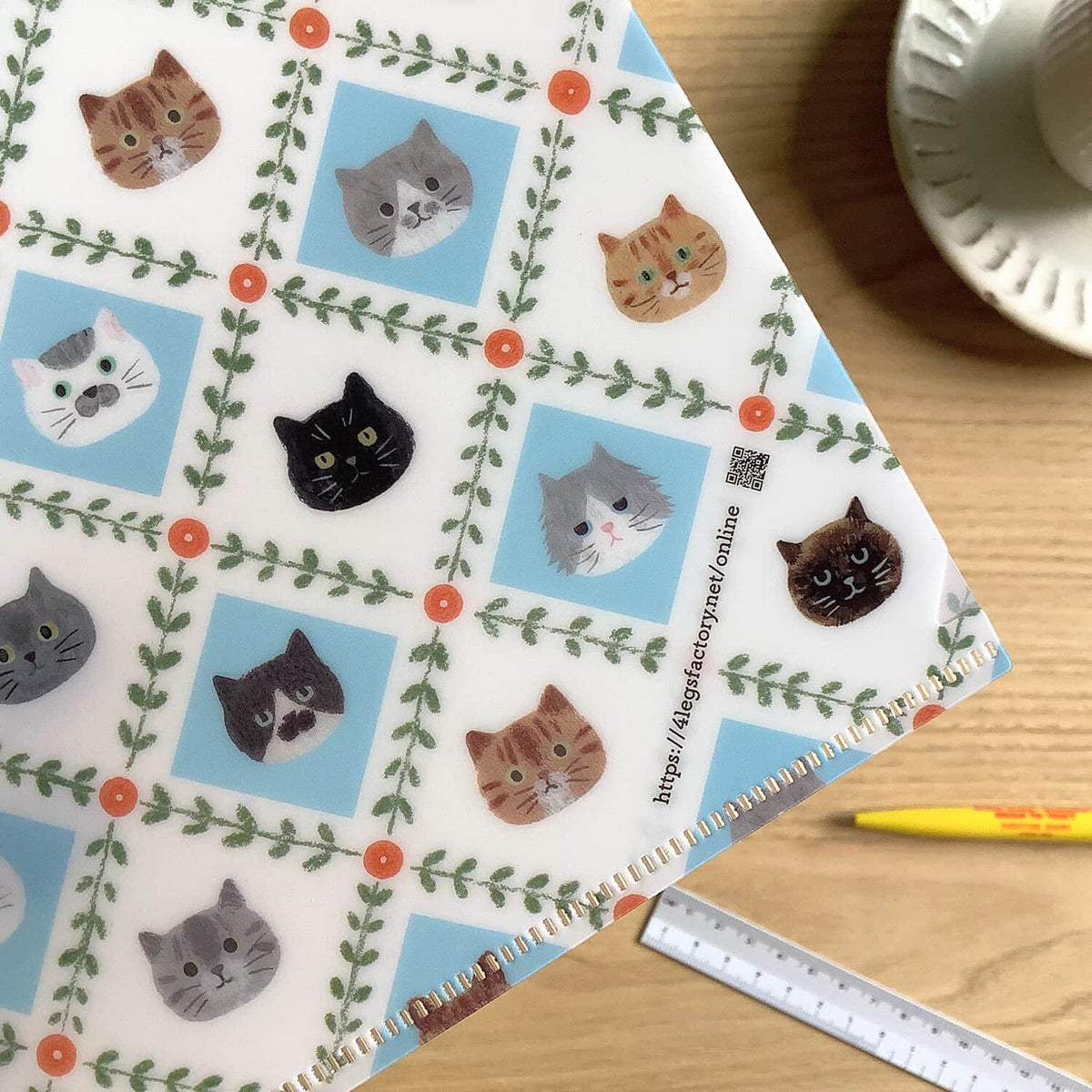 4 legs A5 Clear File – Cat Faces