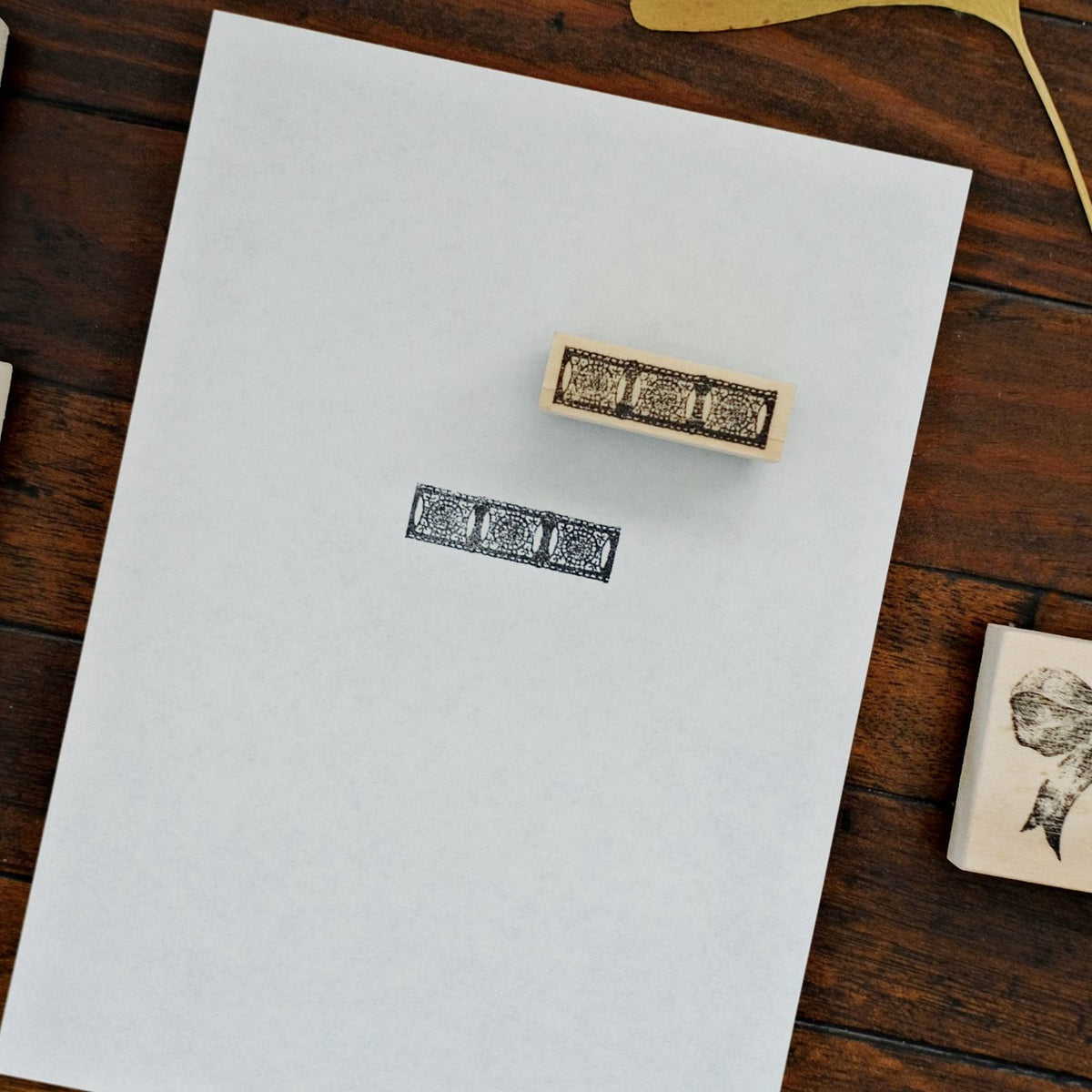 1dstamp Rubber Stamp - Lace Medallion Border