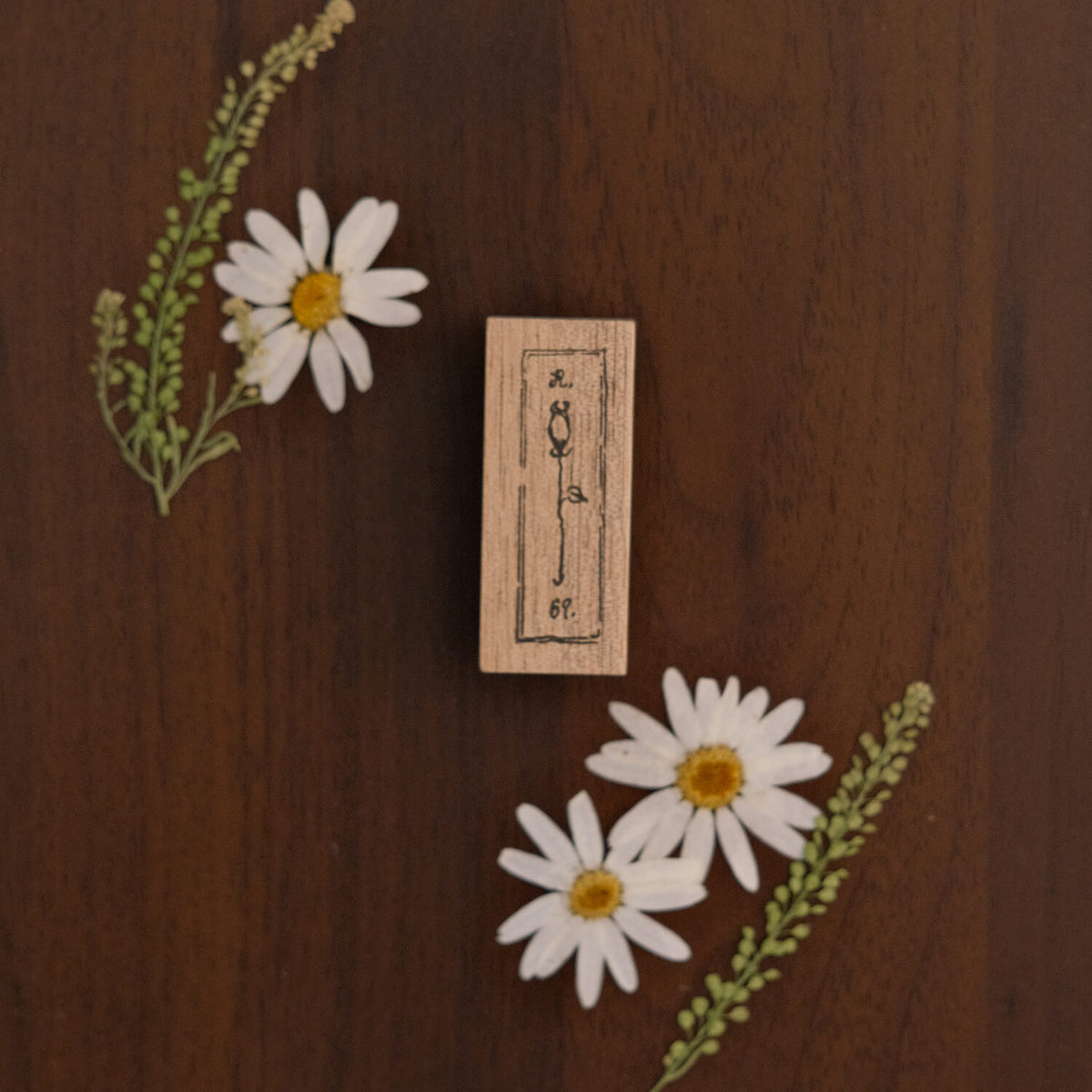 589stamp Rubber Stamp - Rose Bud