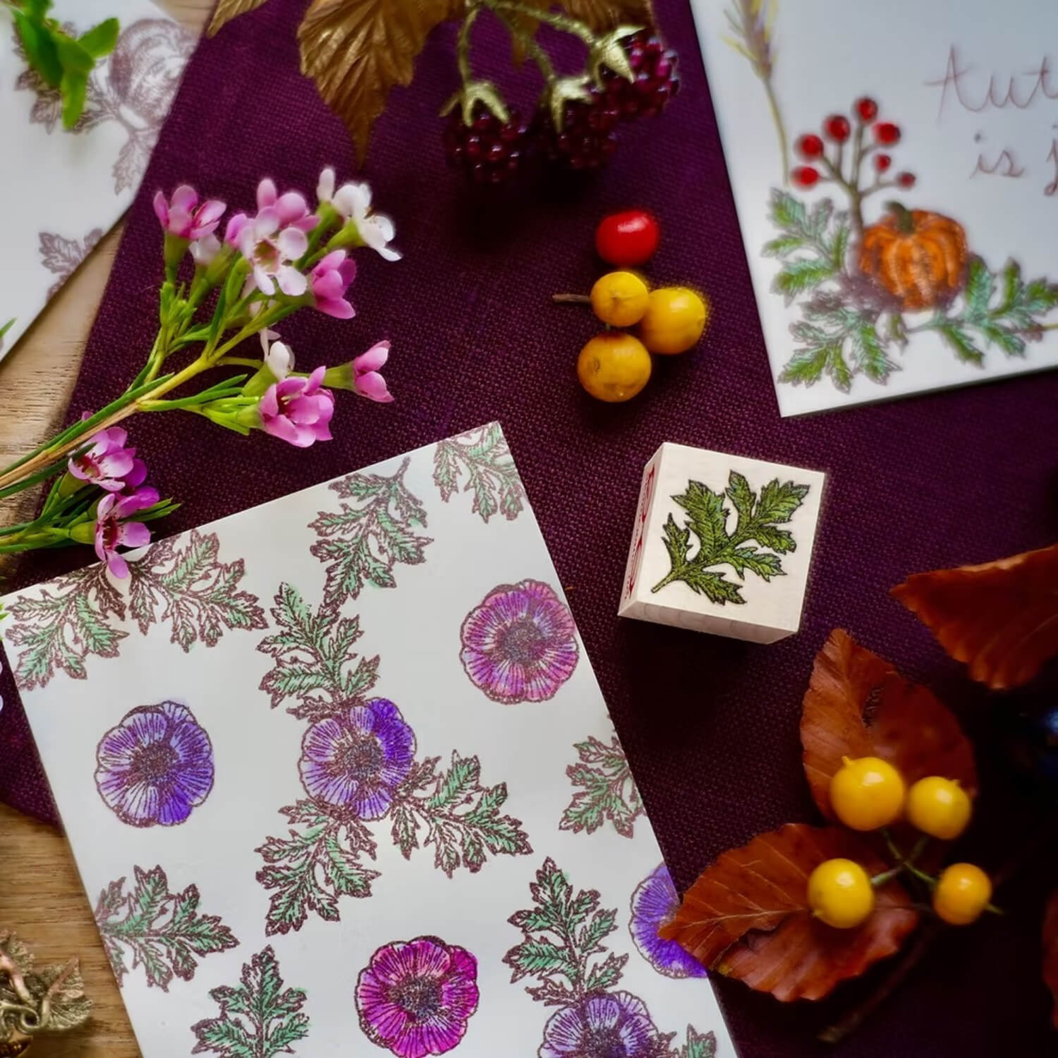 Akamegane Wood Mount Stamp Set – Lady C’s Collection: Autumn Bouquet