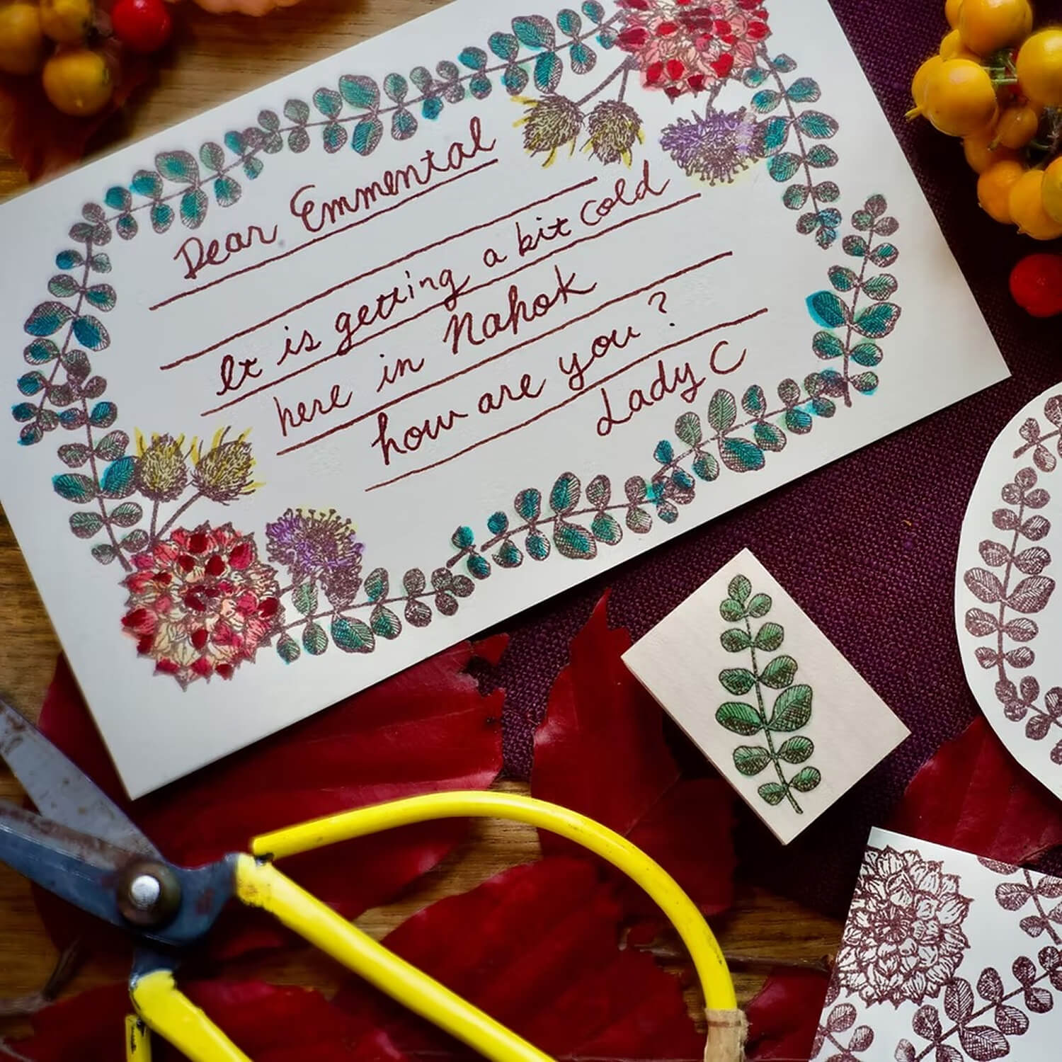 Akamegane Wood Mount Stamp Set – Lady C’s Collection: Autumn Bouquet