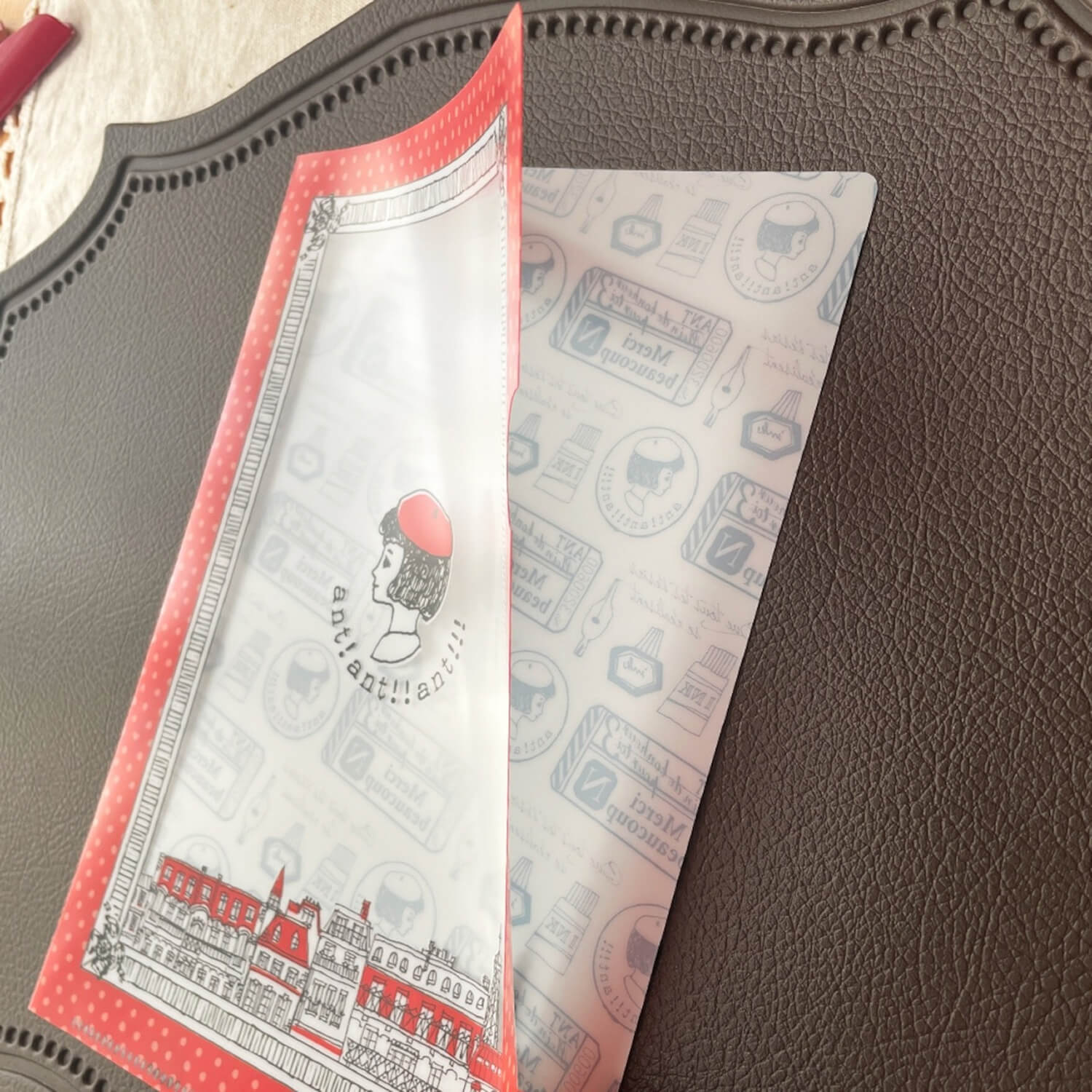 Ant's A5 Clear File – Ant