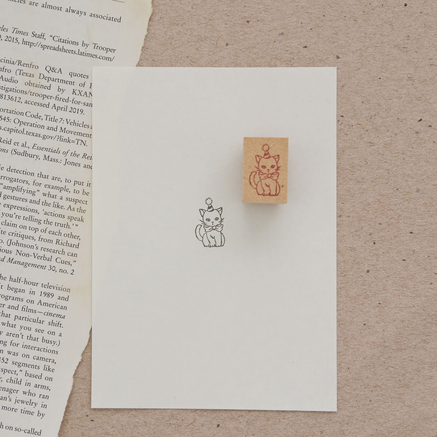 Ant's Rubber Stamp – Kitten with Triangle Hat