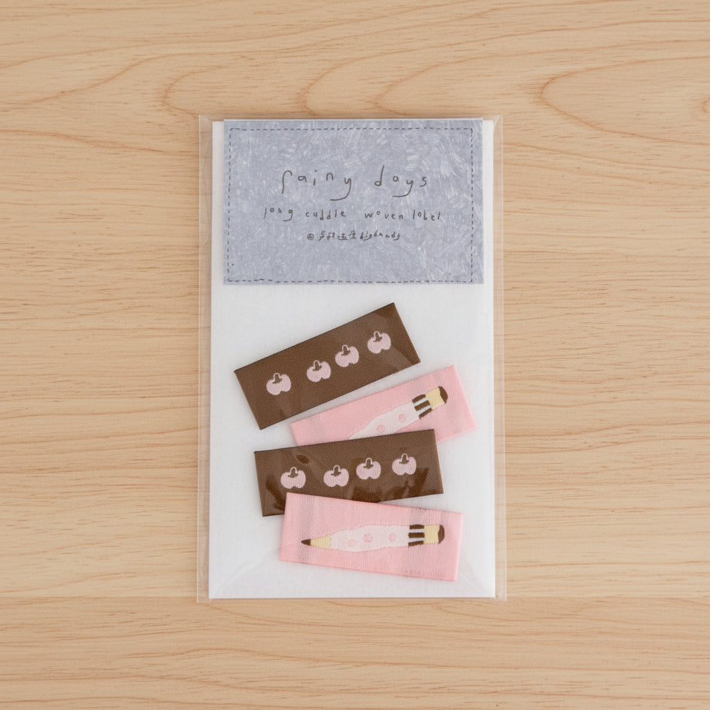 Bighands Rainy Days Woven Label – Long Cuddle