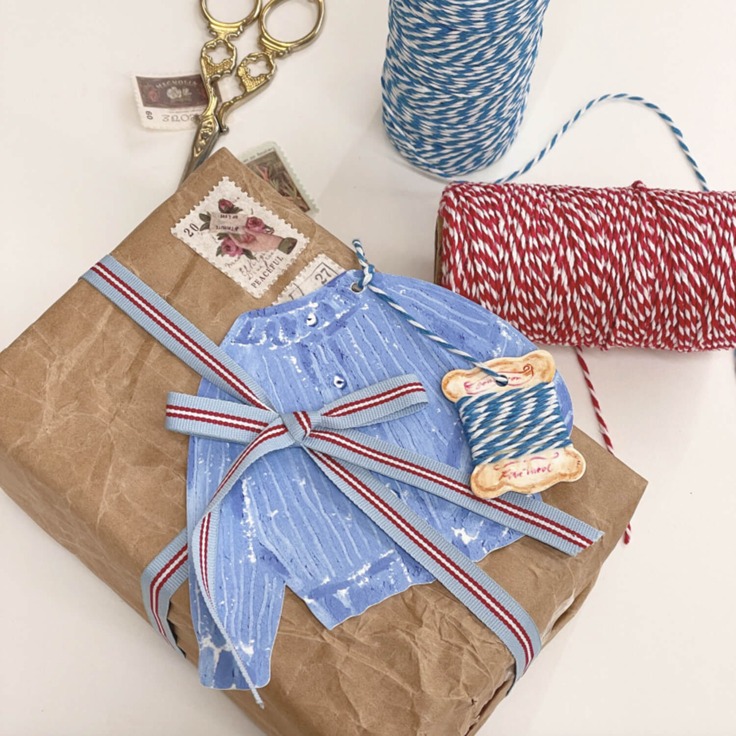 Boniroom Dangling Postcard – Sweater