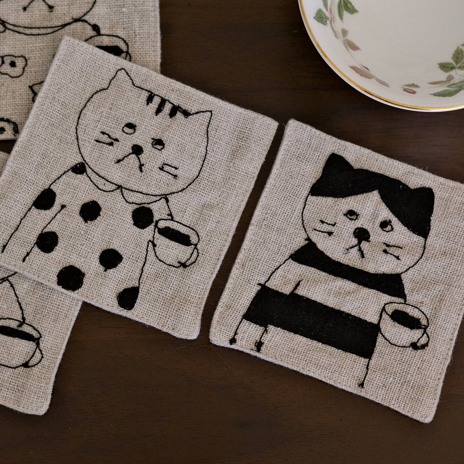 Classiky x sennokoto Linen Embroidered Coaster