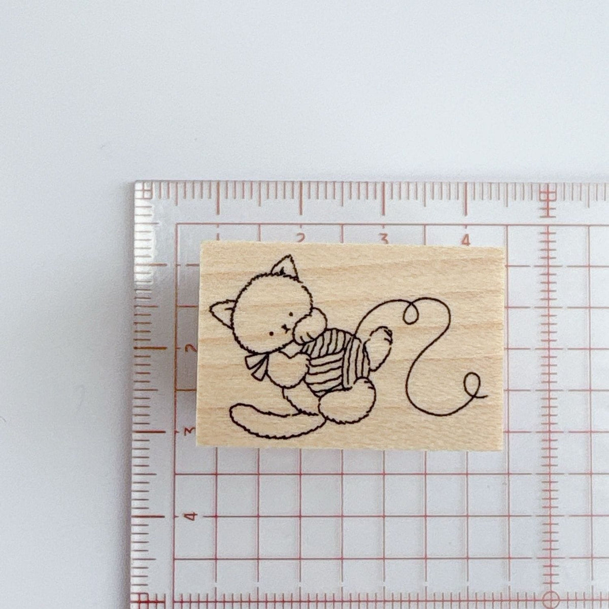Happy Seed Stamp – Plush Cat with Yarn