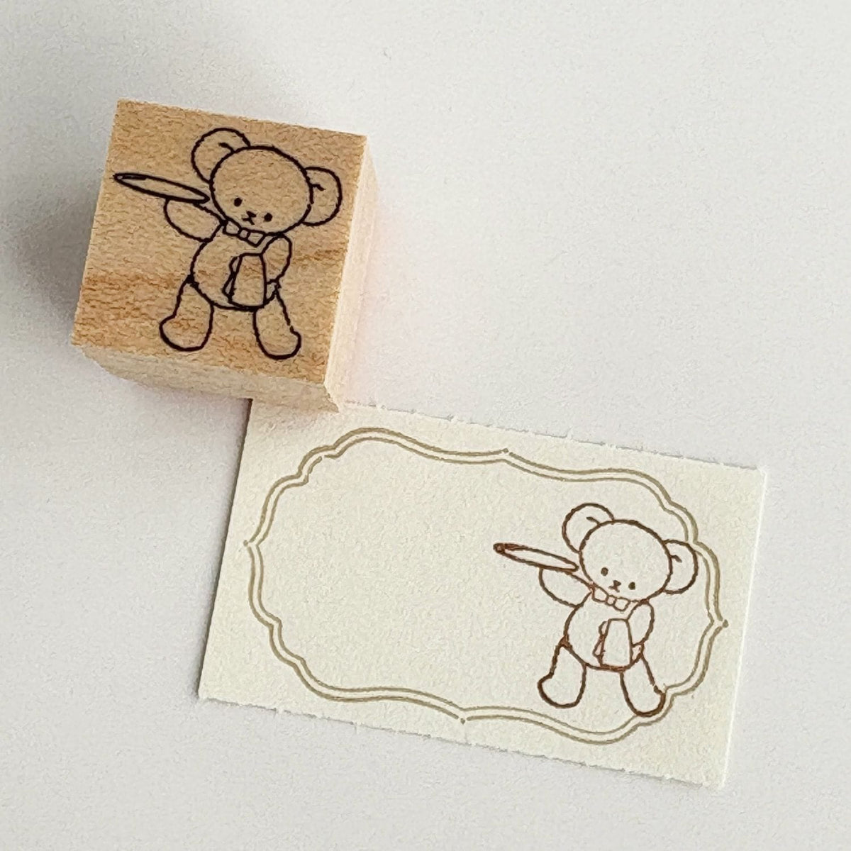 Happy Seed Stamp – Waiter Bear