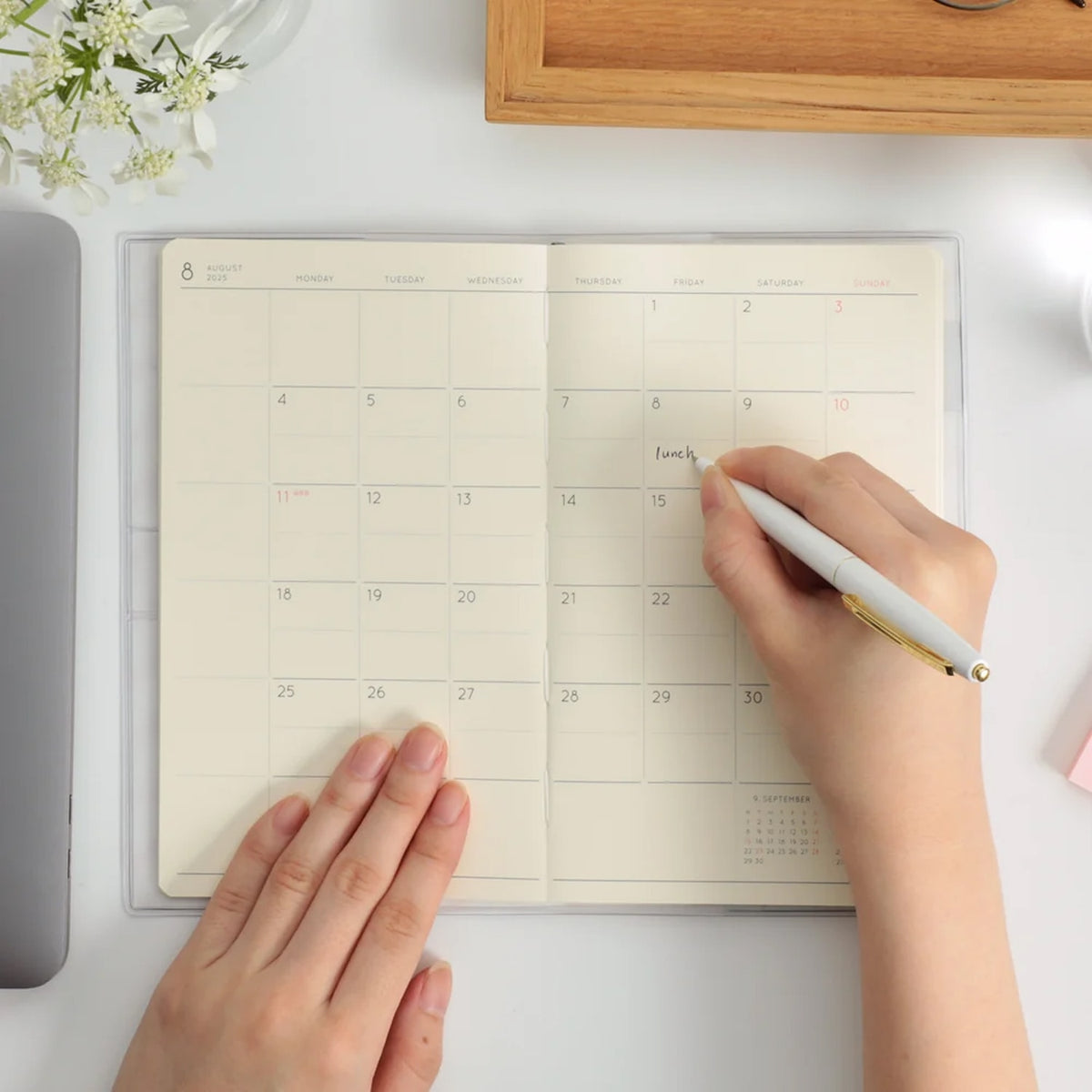 Hightide 2027 Monthly Planner – Aria B6 Slim