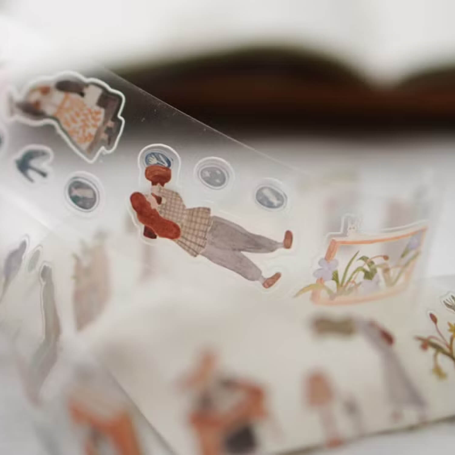 Ivy Snow PET Tape – On the Desk