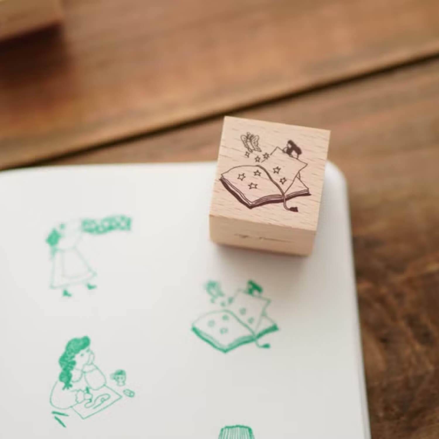 Ivy Snow Stamp – Capsule Series