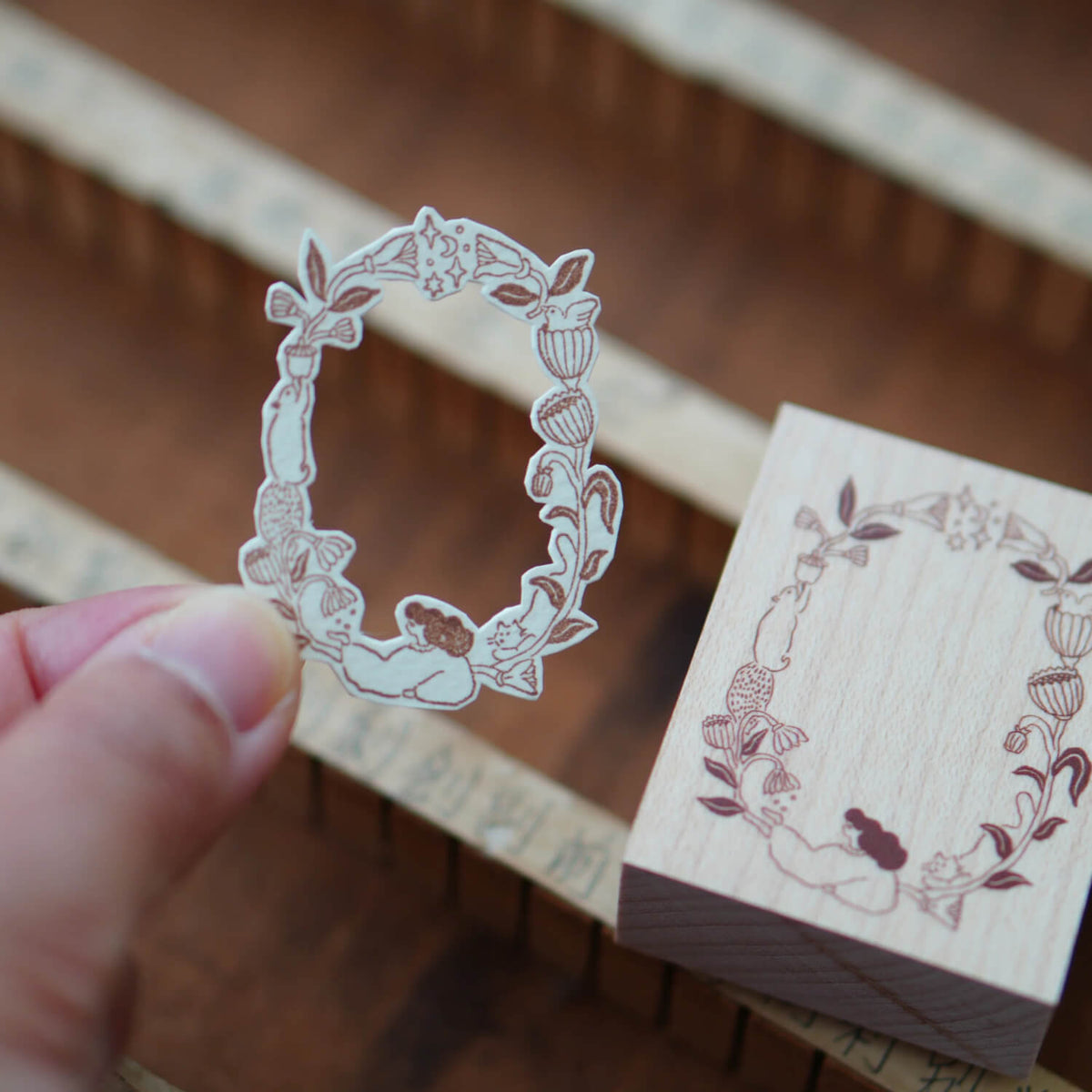 Ivy Snow Stamp – Whispering Garden Frame