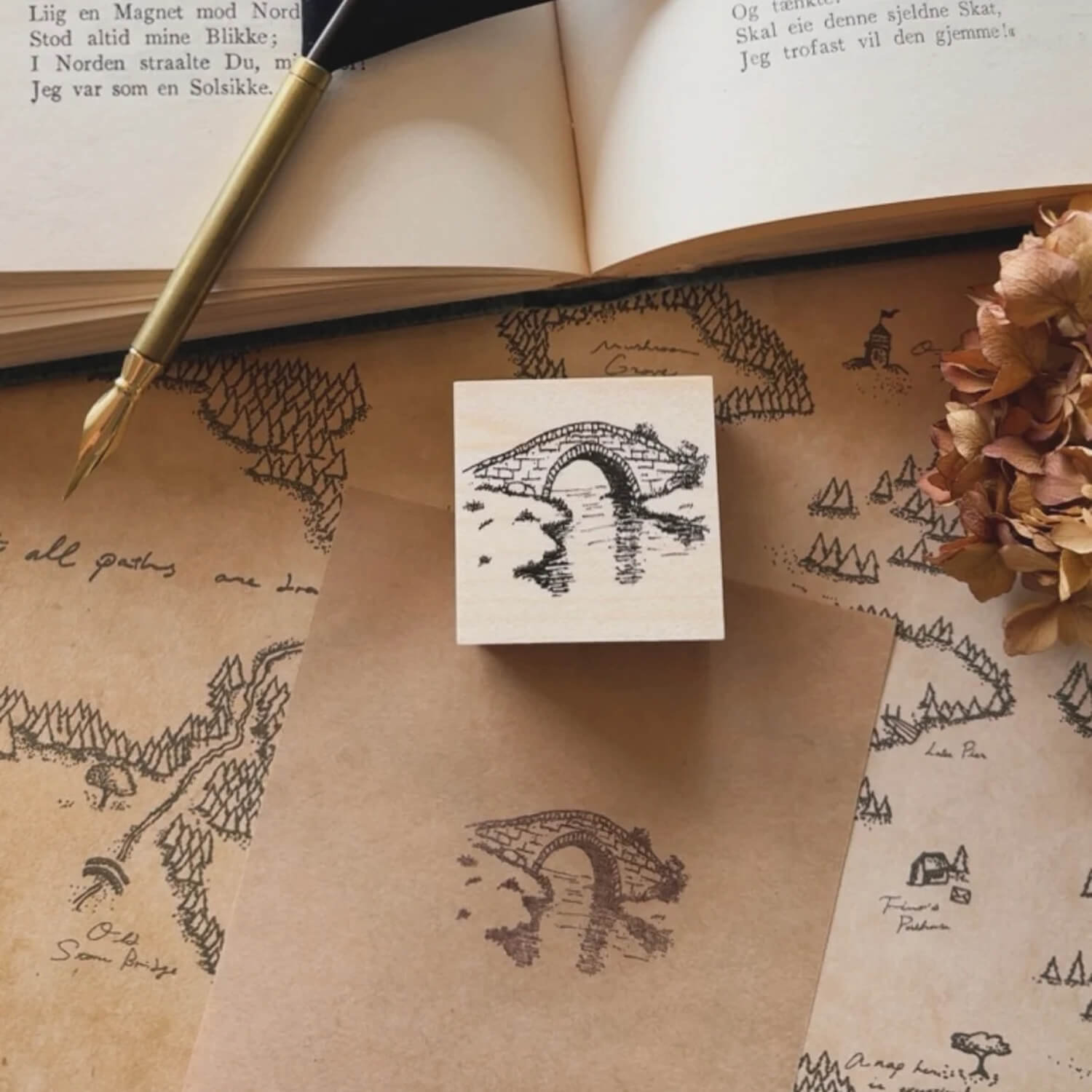Keiko Endo Wood Mount Stamp Set – Canelé Forest Village