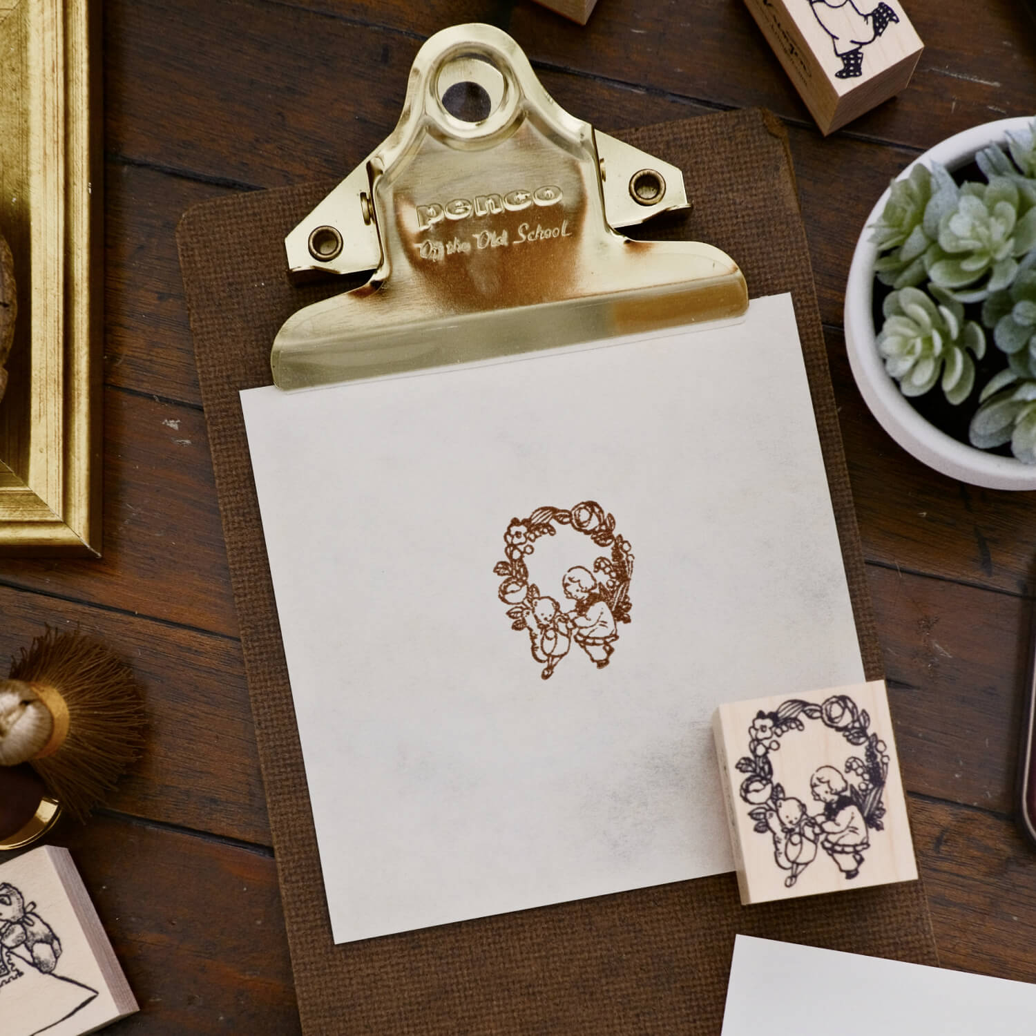 Krimgen Stamp – Glowing Plants