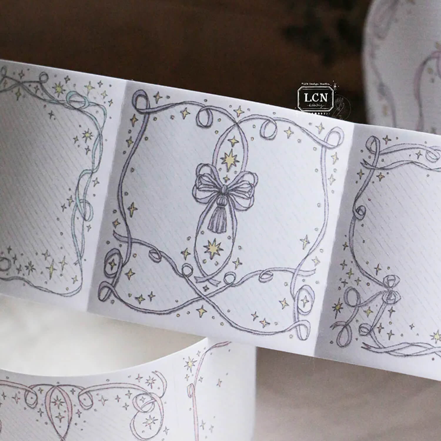 LCN Peel-and-stick Memo Roll – Bow Frames