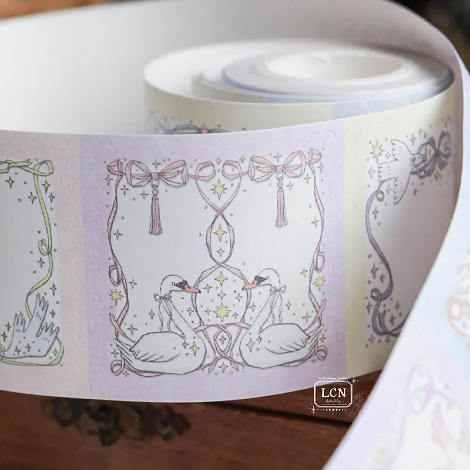 LCN Peel-and-stick Memo Roll – They Fly