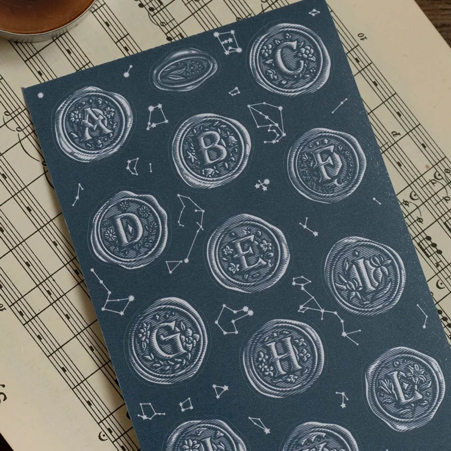Loidesign A–Z Wax Seal Stickers – Die-Cut Paper Tape