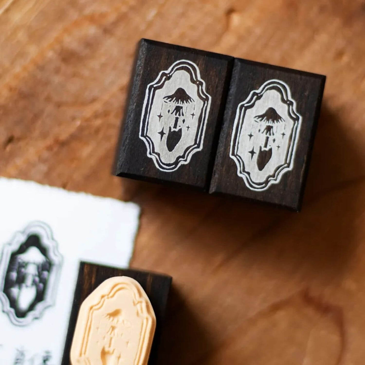 Loidesign Dyed Wood Stamp - Mushroom Portrait