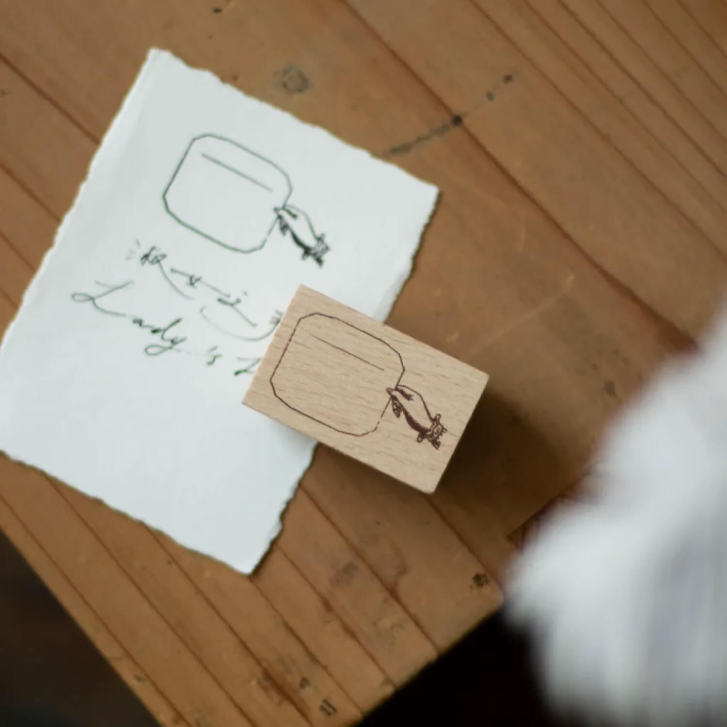 Loidesign Lovely Hands Stamp – Lady's Hand