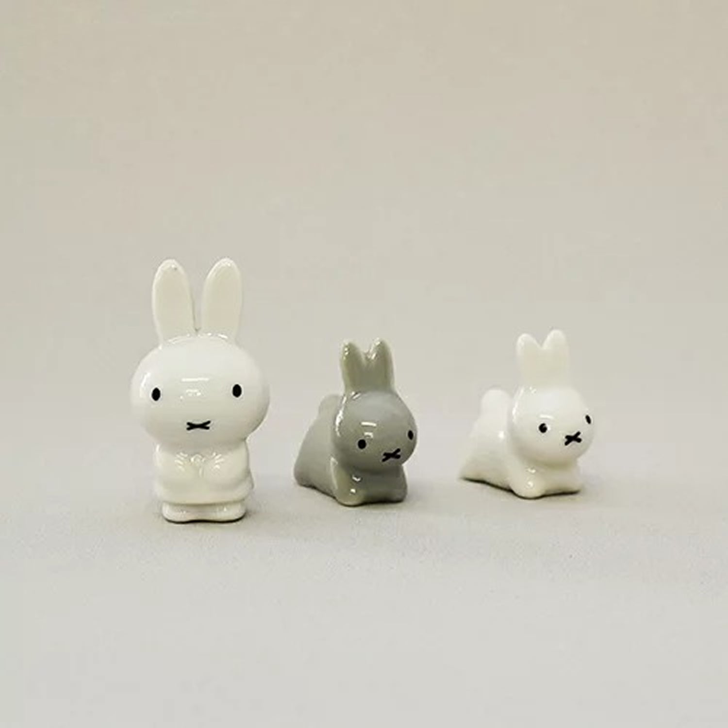 Miffy White Doll Ring Holder – S