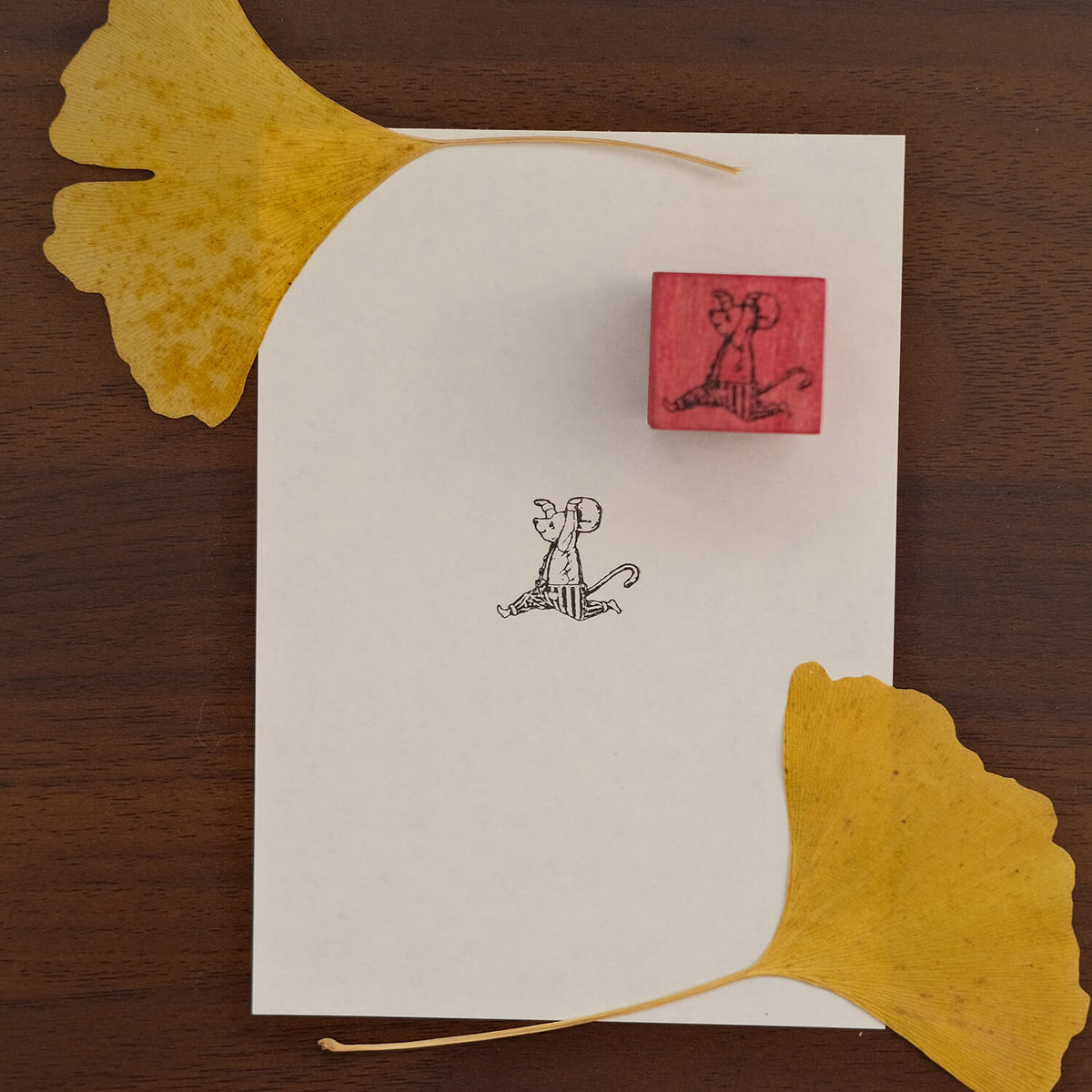 Monpoche Wood Stamp – Delivery Mouse