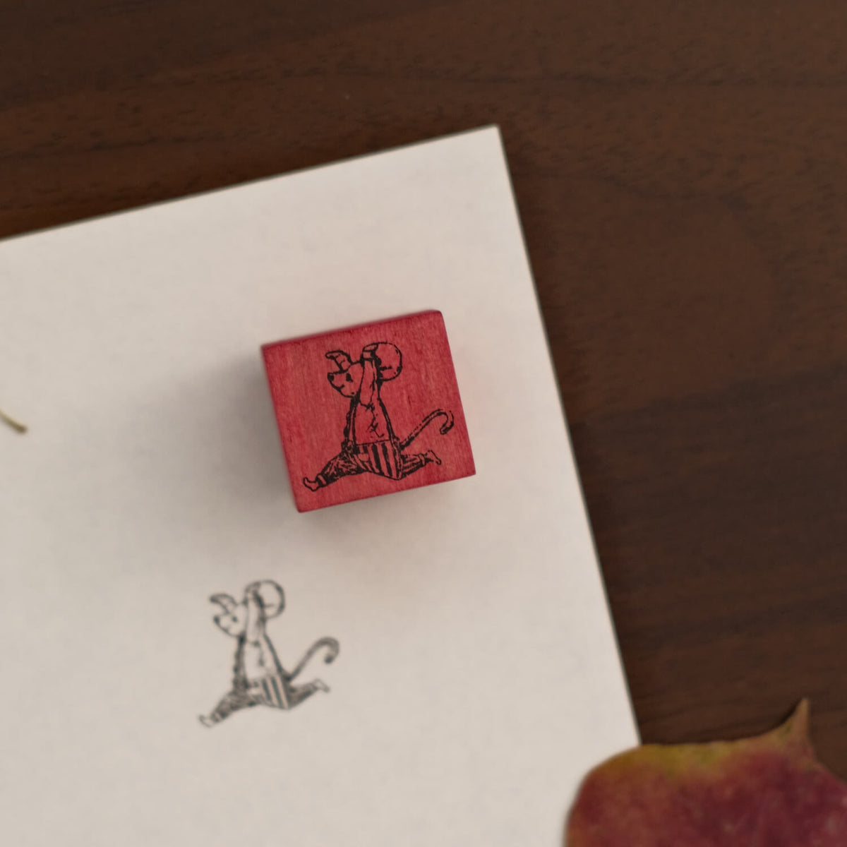 Monpoche Wood Stamp – Delivery Mouse