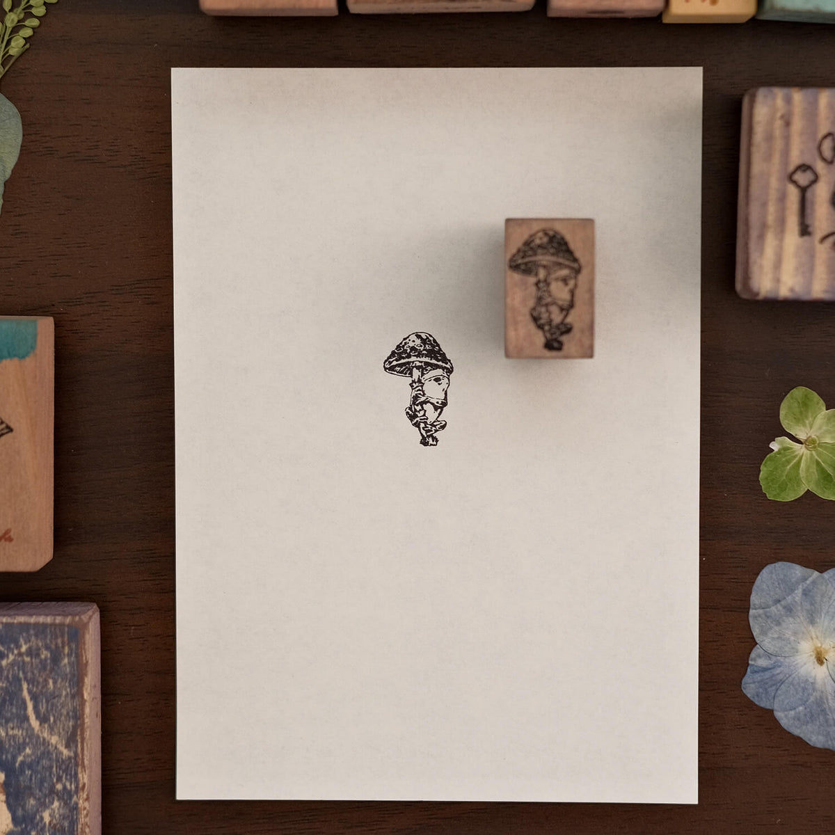 Monpoche Wood Stamp – Frog