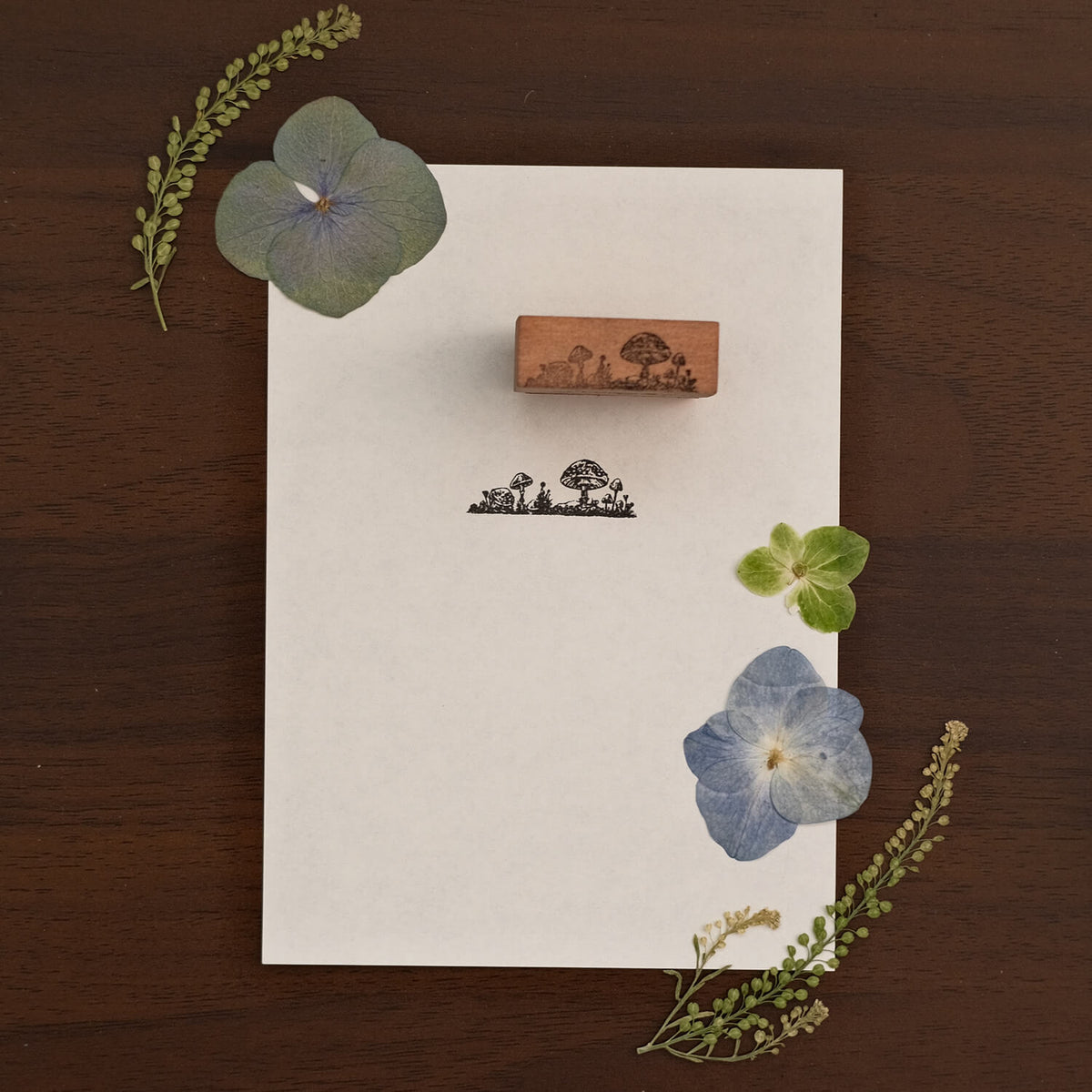 Monpoche Wood Stamp – Mushroom Colony (Under Growth)