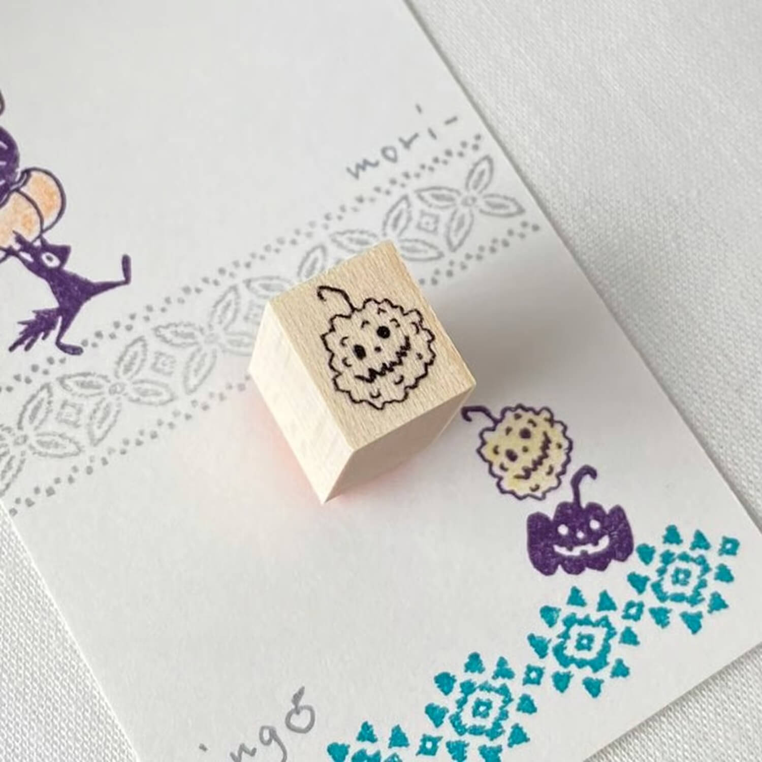 Mori Ringo Rubber Stamp – Bumpy Ghost Pumpkin