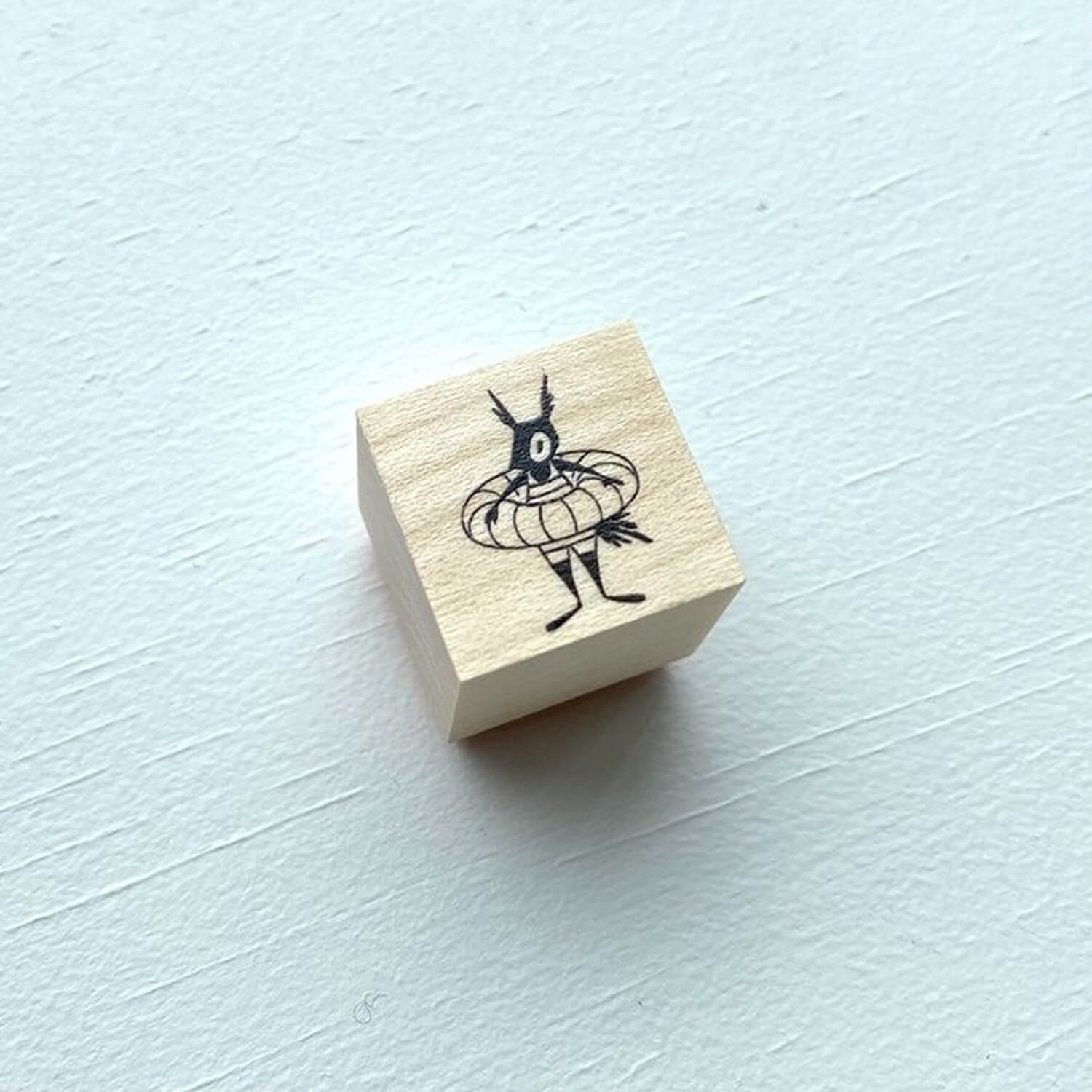 Mori Ringo Rubber Stamp – Float Ring Squirrel