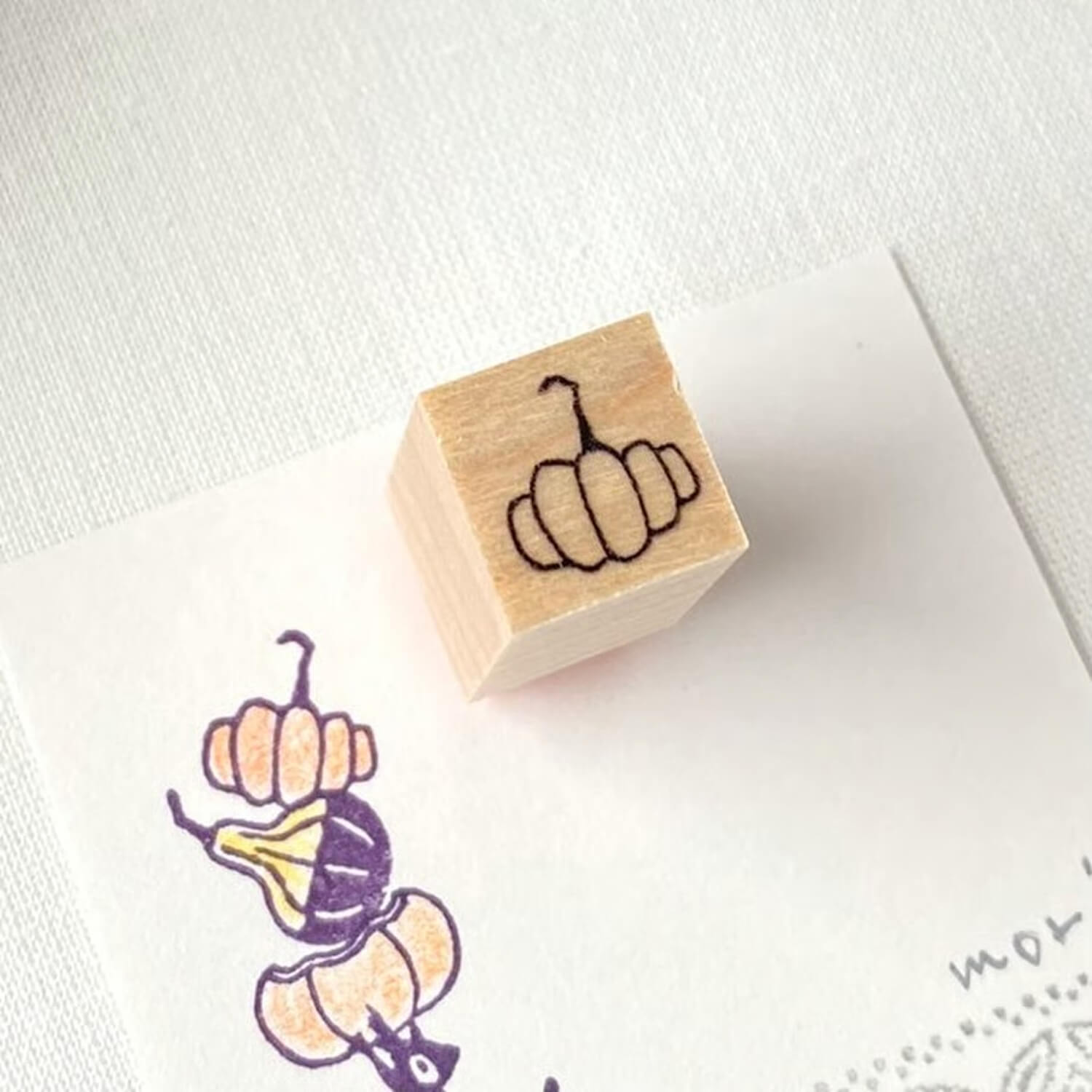 Mori Ringo Rubber Stamp – Outline Pumpkin