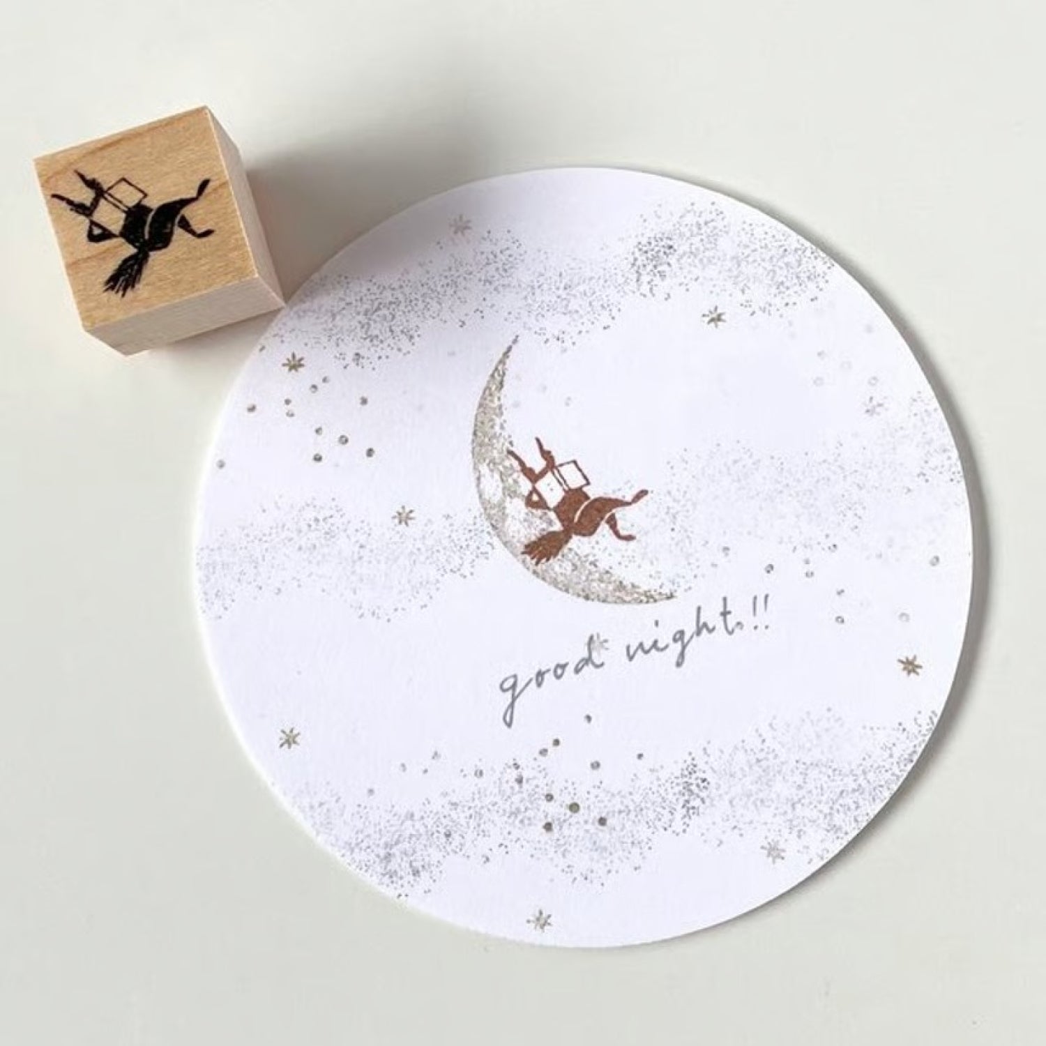 Mori Ringo Rubber Stamp – Sleeping Squirrel Right